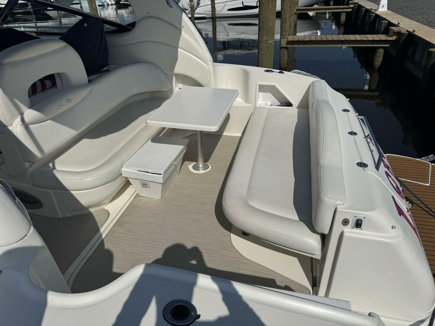 2002 Sea Ray 360 Sundancer - Image 11