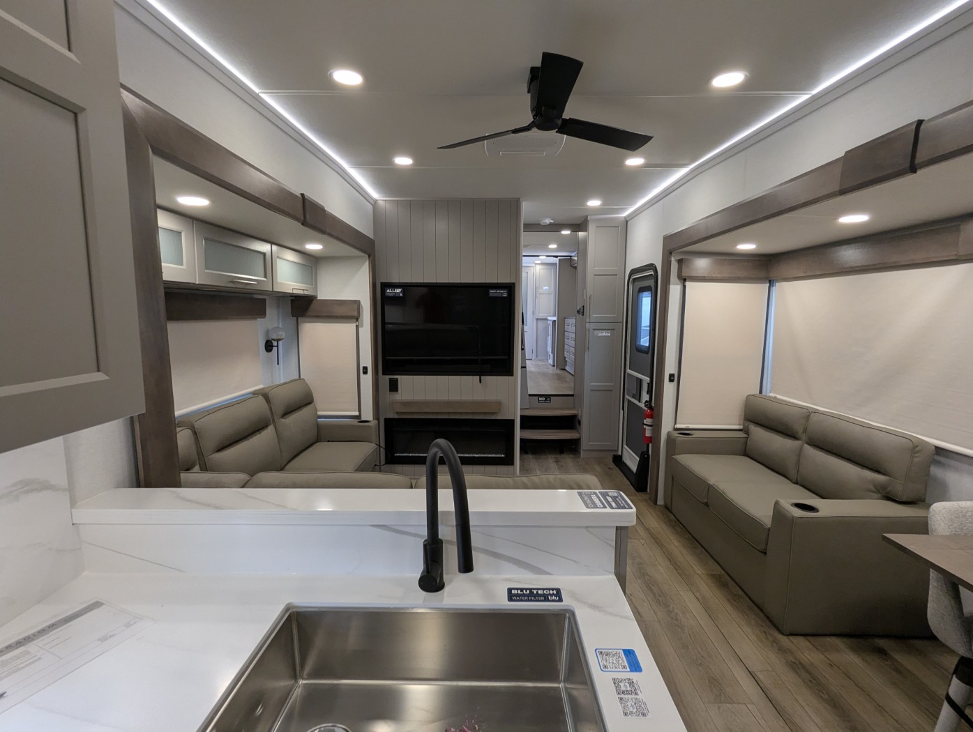 2026 Alliance RV Paradigm 382RK - Image 39