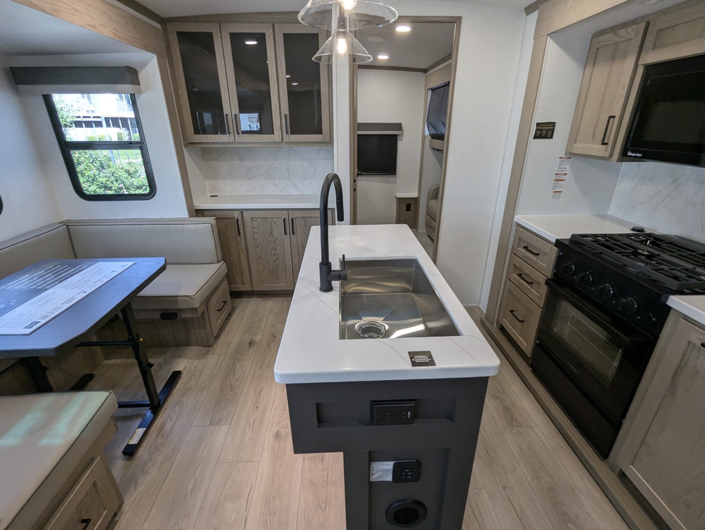 2026 Forest River Rockwood Signature 8336BH - Image 18