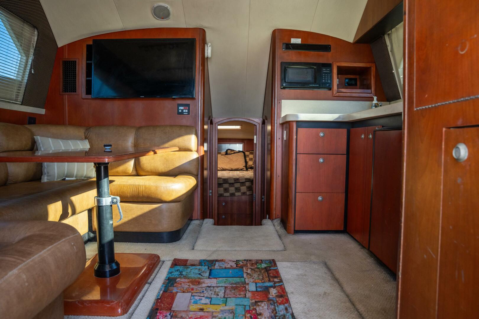 2004 Luhrs Convertible - Image 29