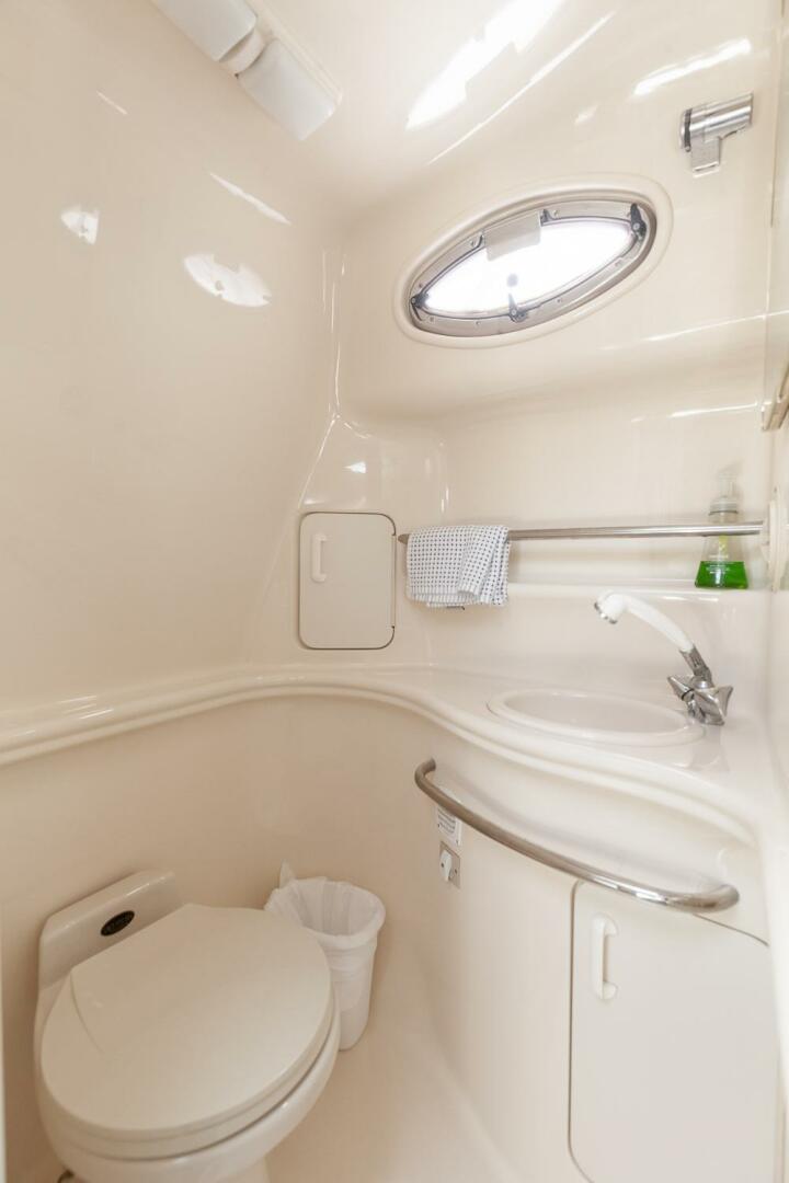 2001 Sea Ray - Image 21