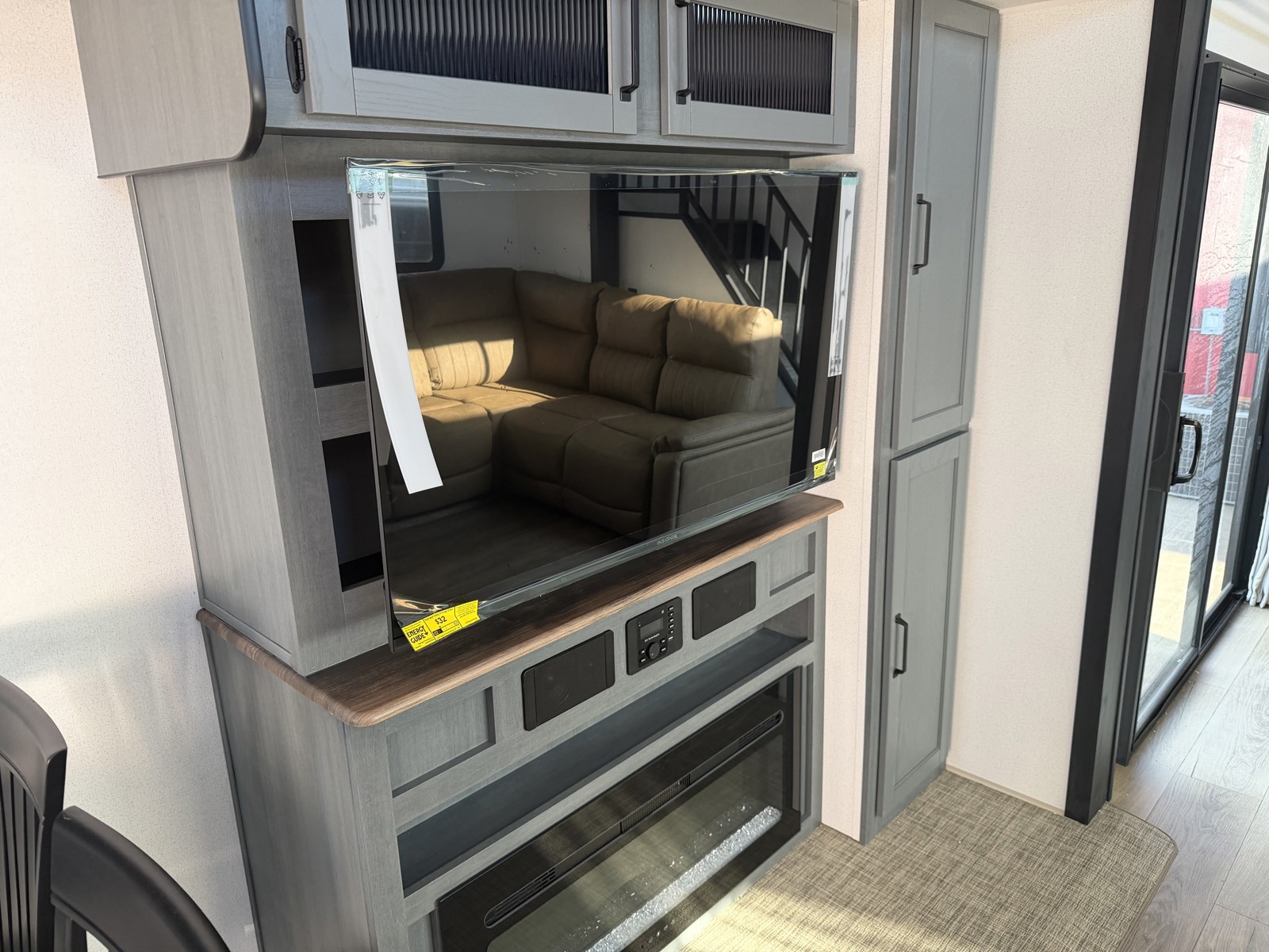 2026 PALOMINO PUMA 420LFT - Image 21