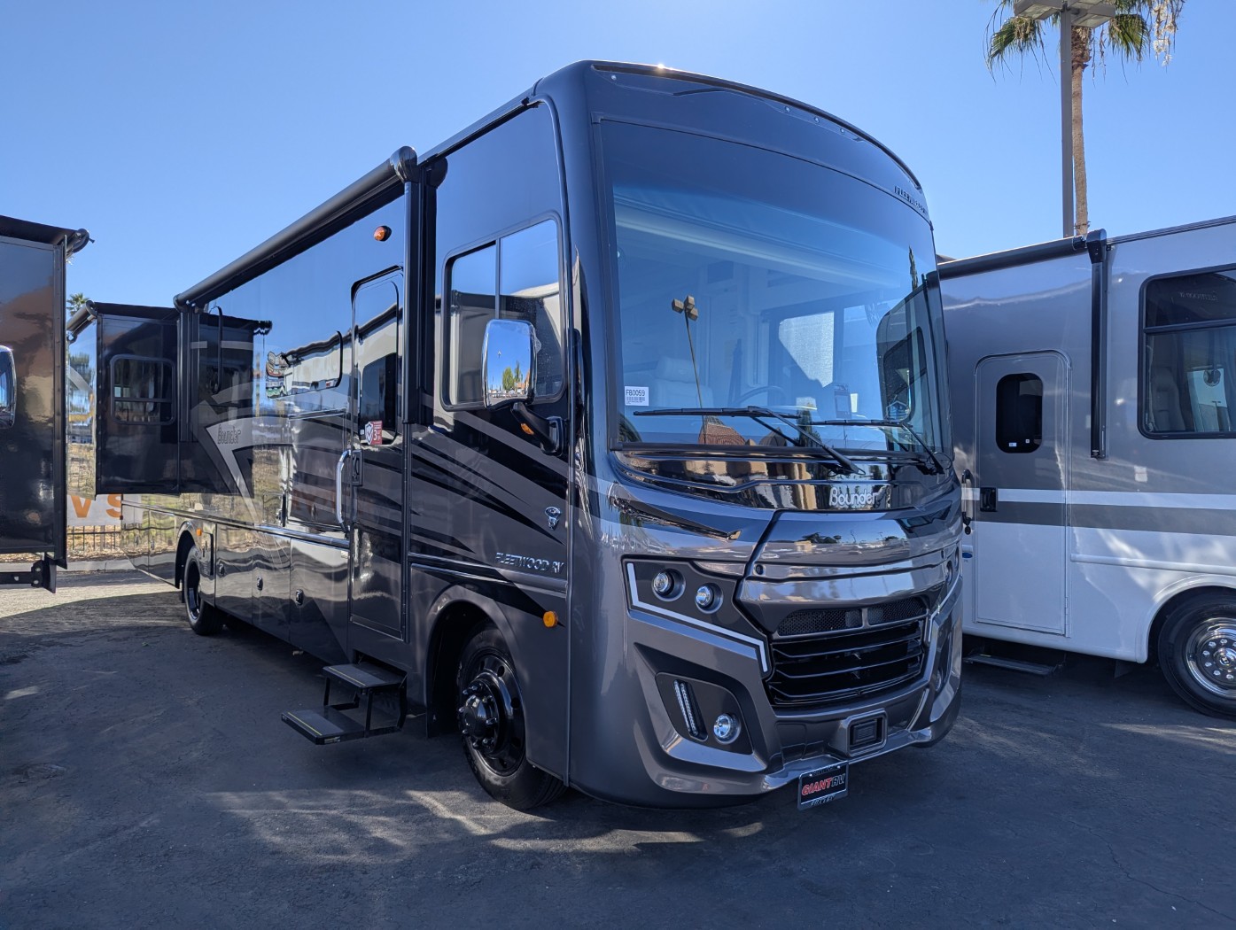 2026 Fleetwood Bounder