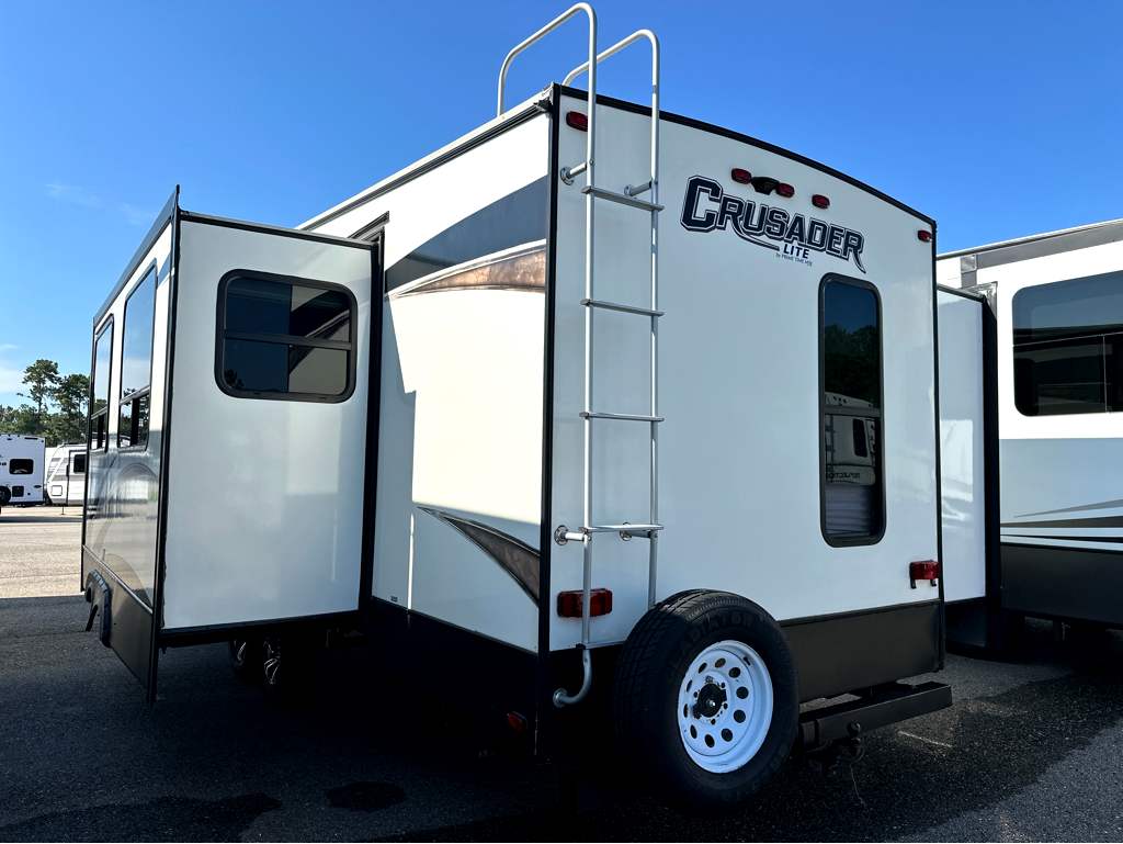 2018 PRIME TIME CRUSADER 30BH - Image 4