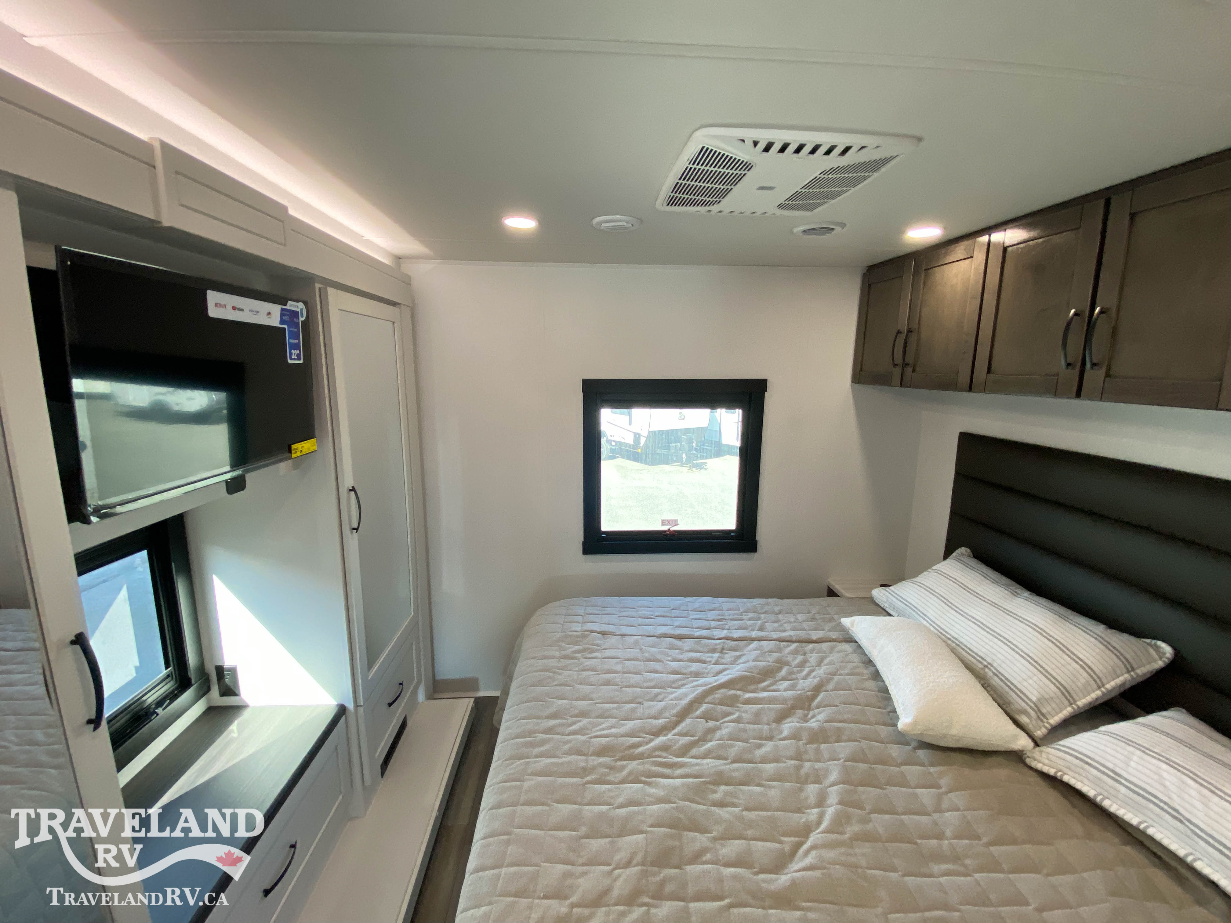 2026 Entegra Coach Vision XL 34G - Image 22