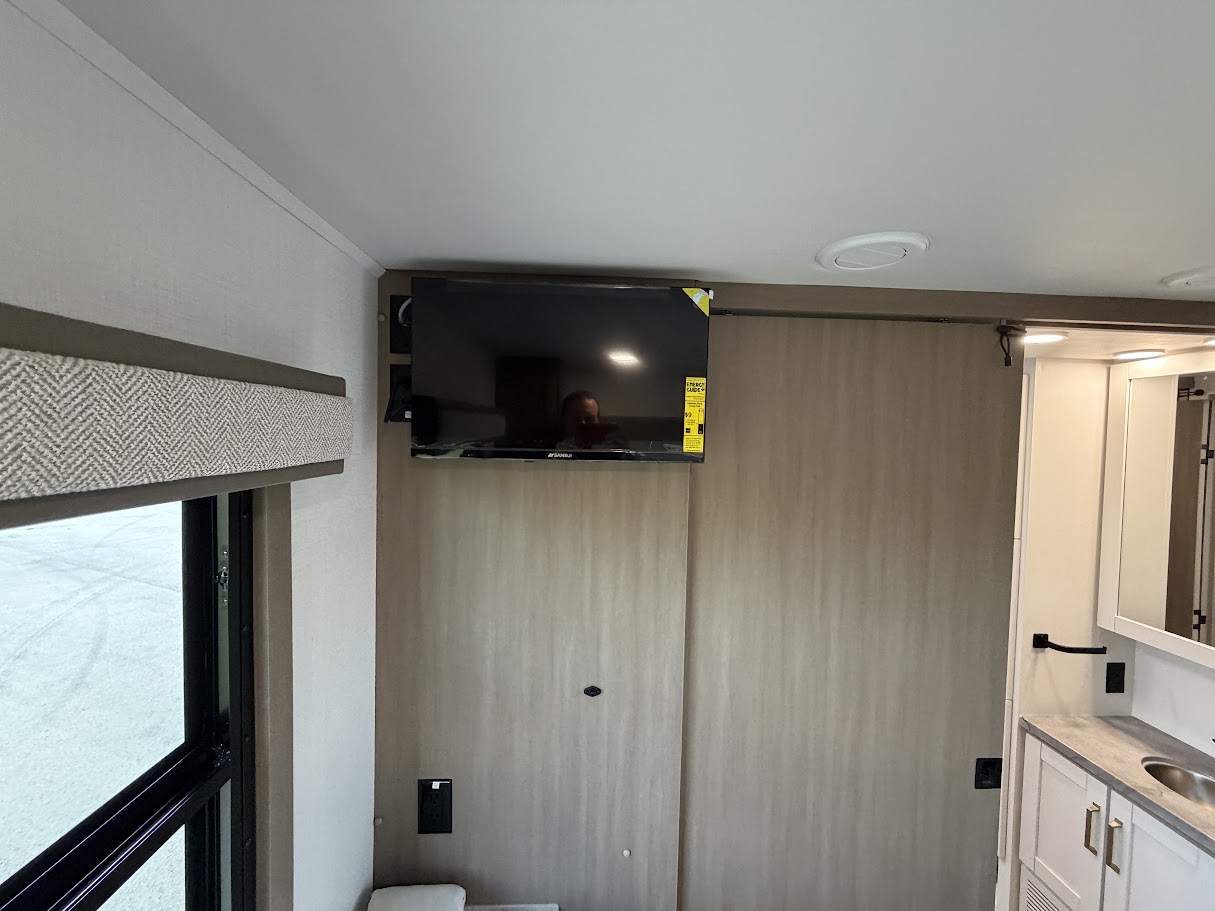 2027 JAYCO GREYHAWK 30Z - Image 48