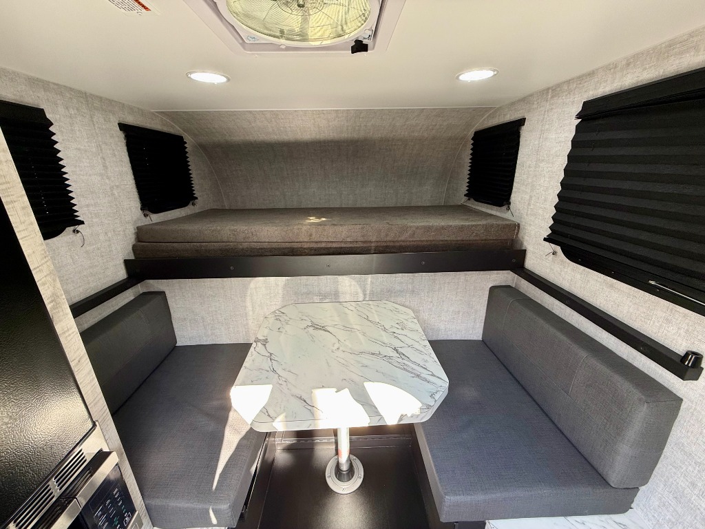 2026 Adlar Truck Topper 5 - Image 11