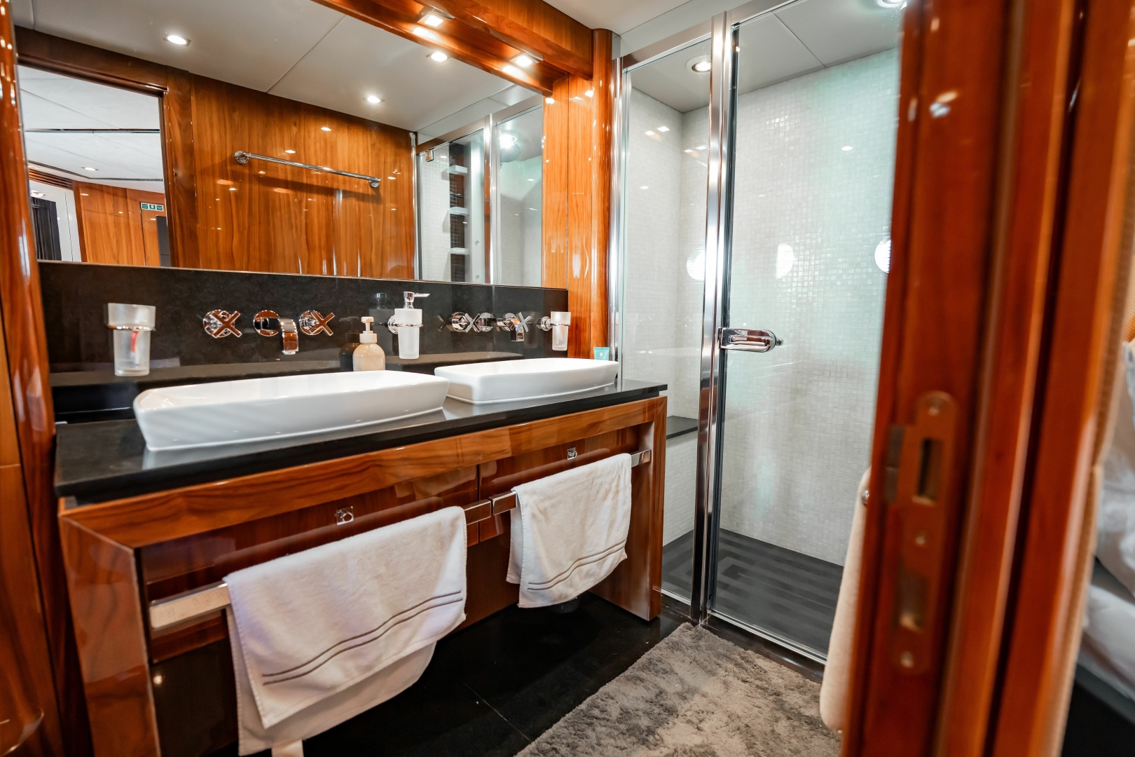 2010 Sunseeker 34 Metre Yacht - Image 63