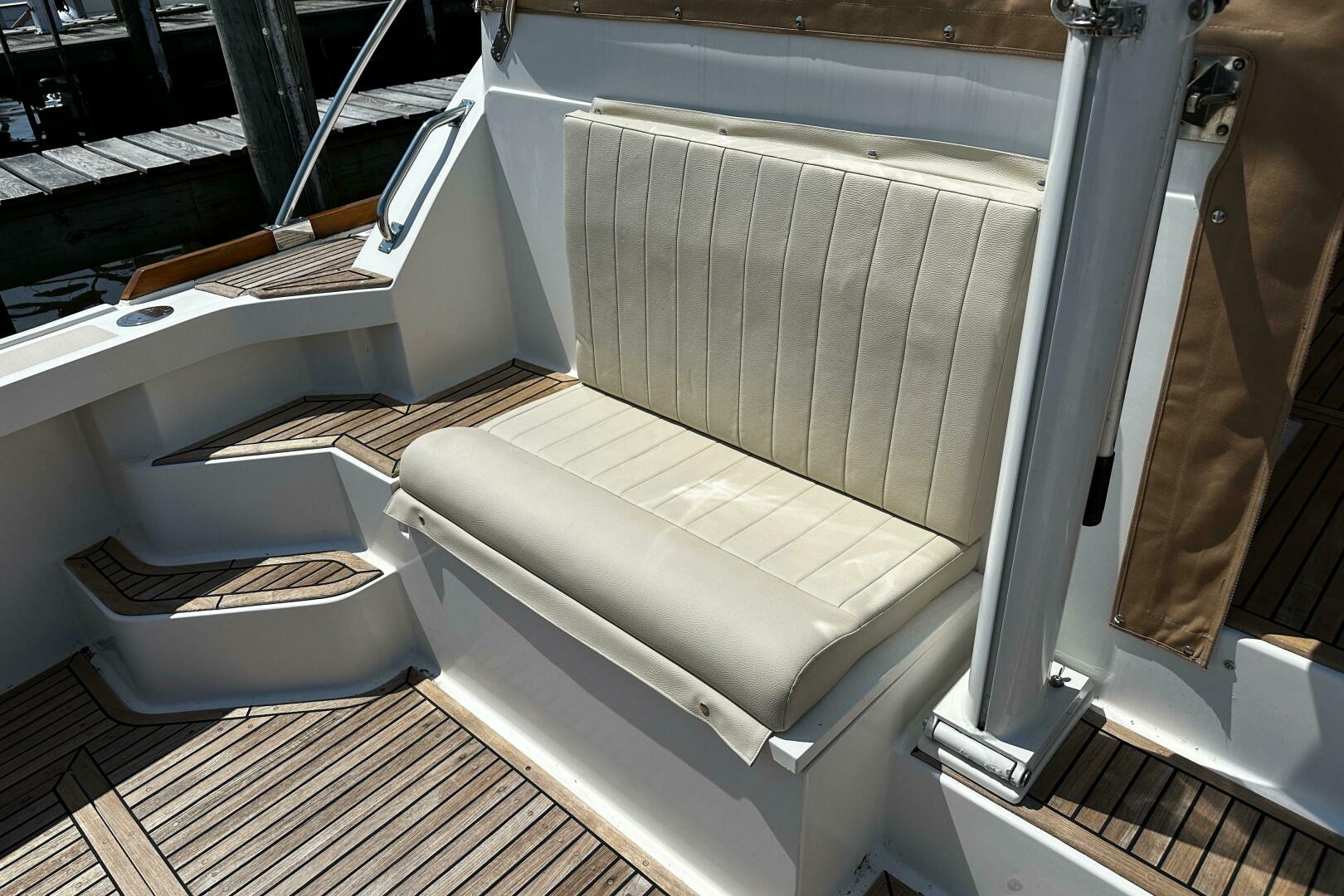 1995 Grand Banks 38 Eastbay EX - Image 6
