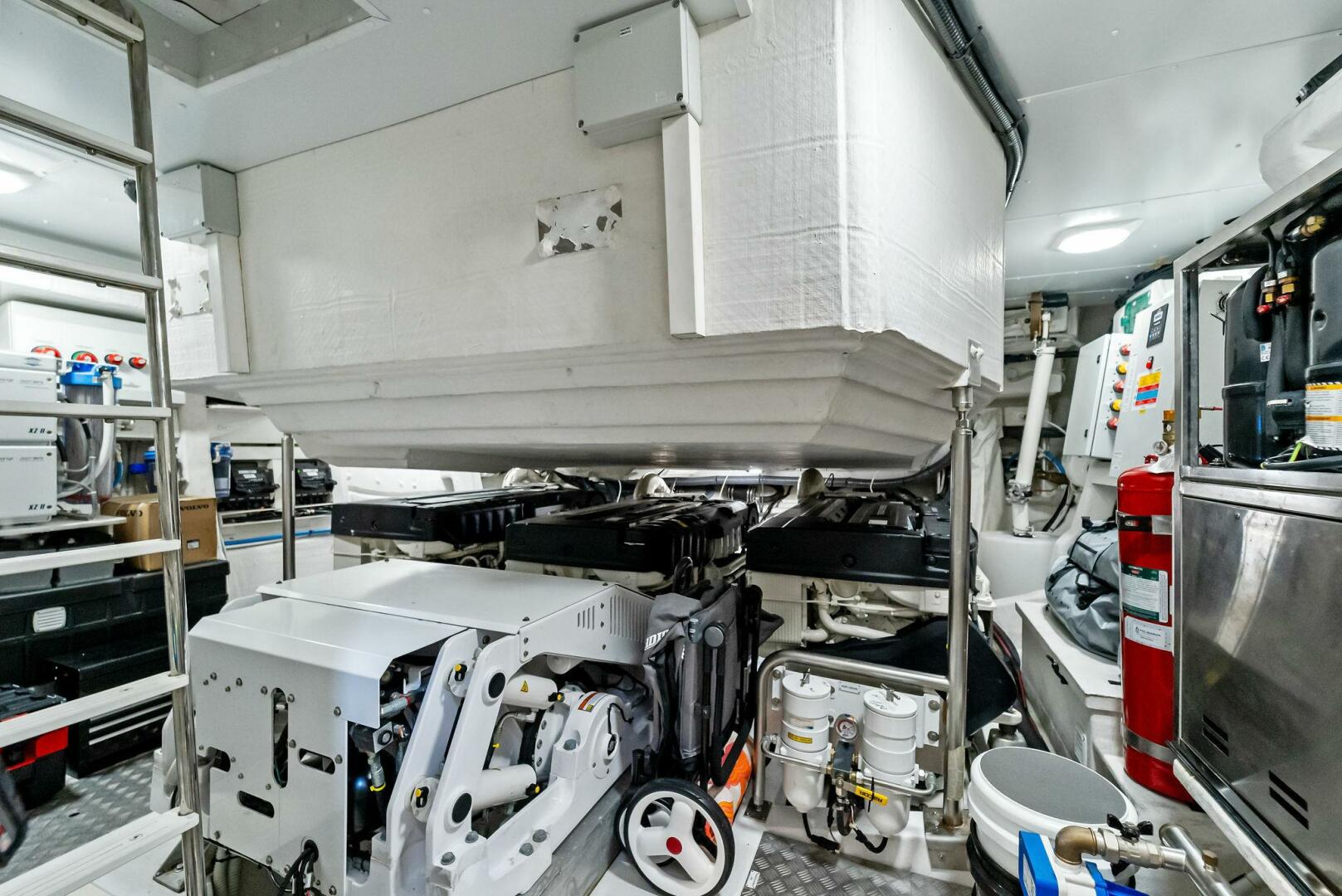 2022 Azimut S8 - Image 48