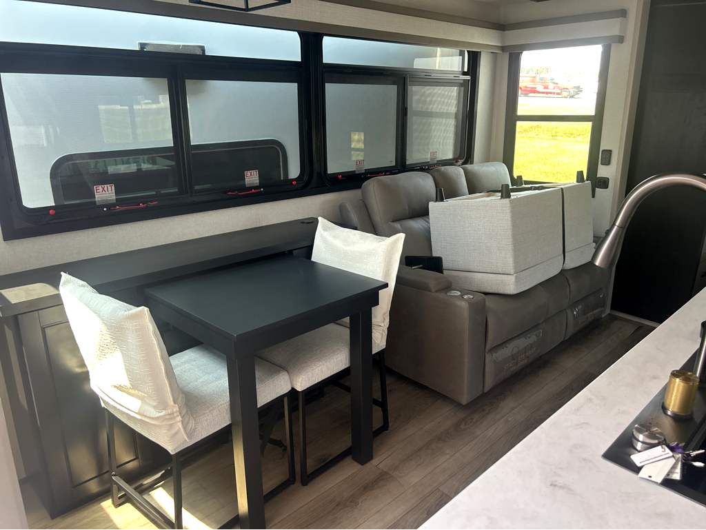 2026 JAYCO NORTH POINT 390CKDS - Image 8