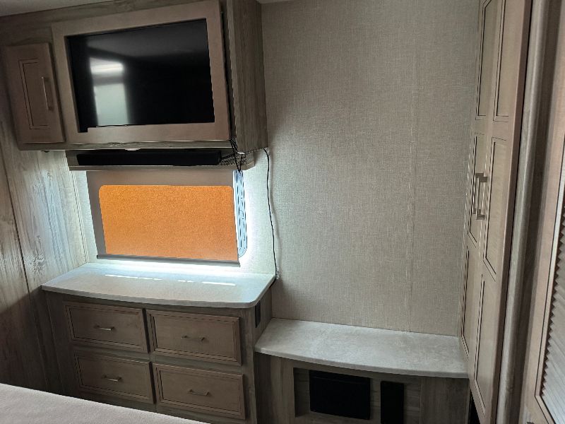 2021 Coachmen Sportscoach SRS 339DS - Image 14