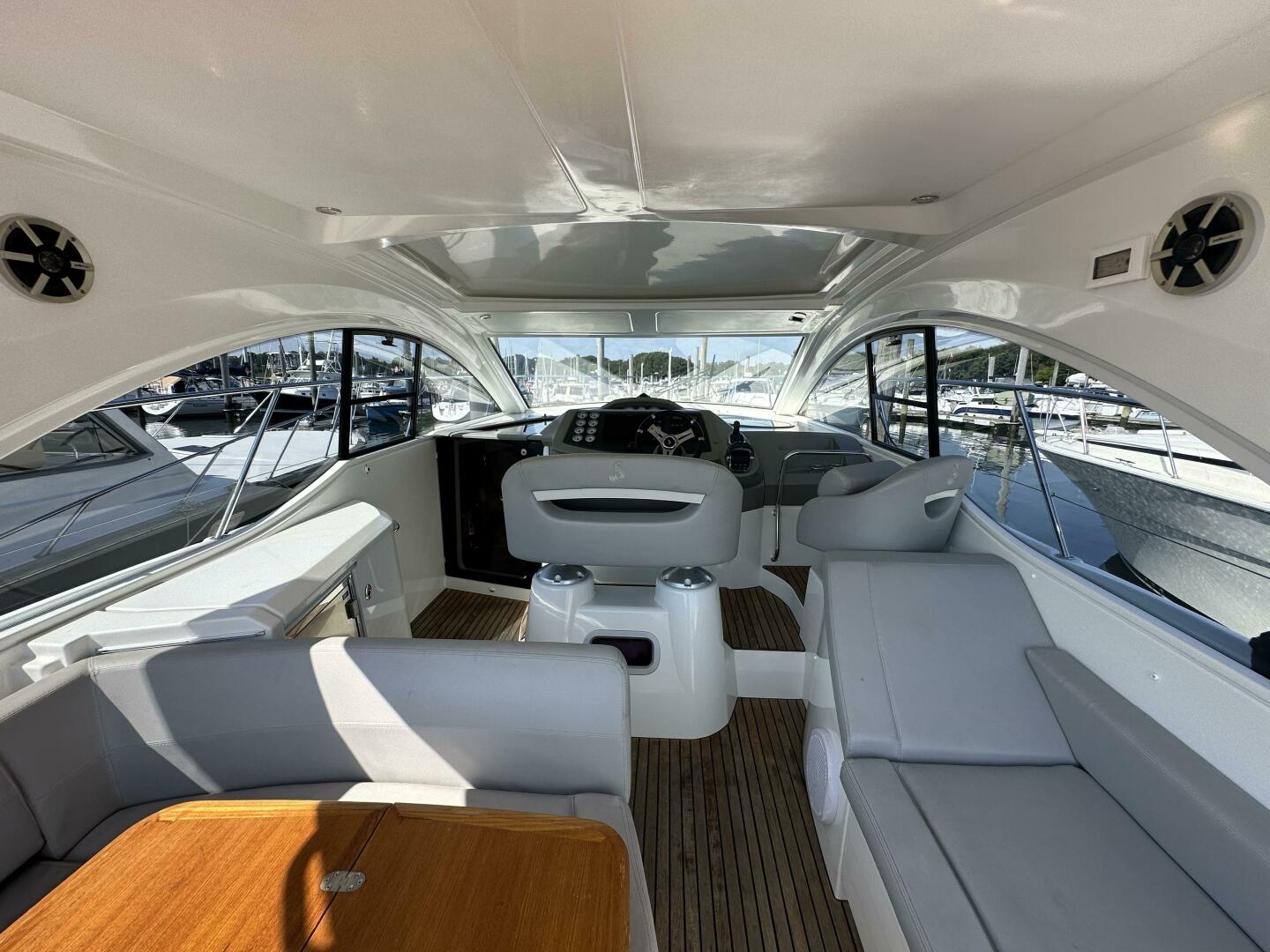2013 BENETEAU 50 GRAN TURISMO Base - Image 4
