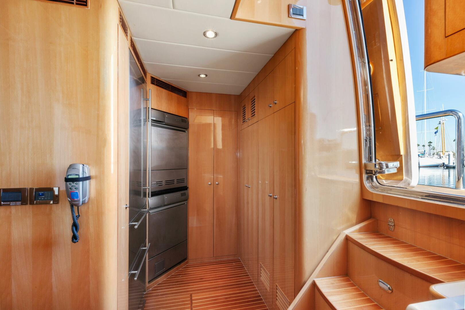 2005 Horizon Custom - Image 65