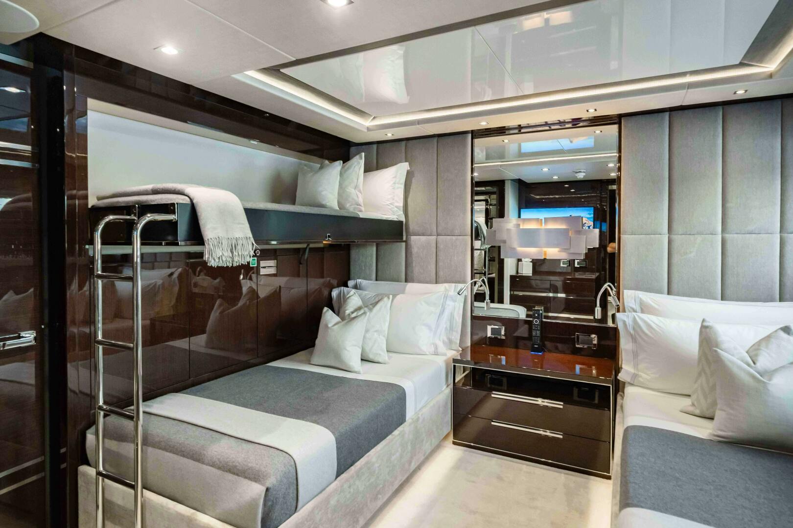 2016 Sunseeker Sunseeker 131 Yacht - Image 43