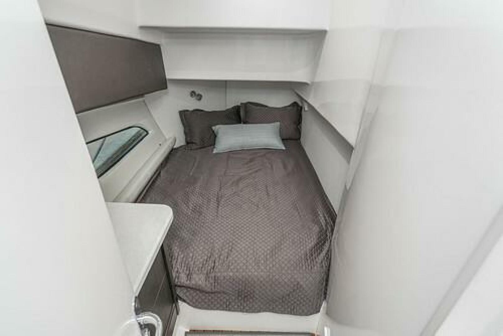 2022 Intrepid 477 Evolution - Image 38