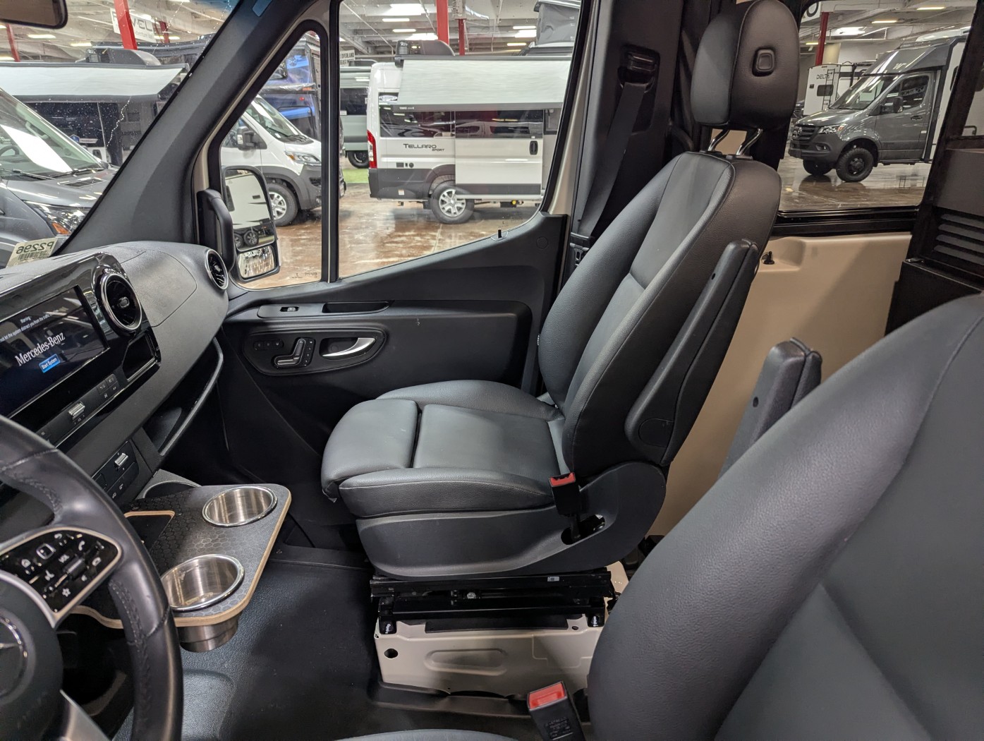 2025 Entegra Coach Launch 19Y - Image 8