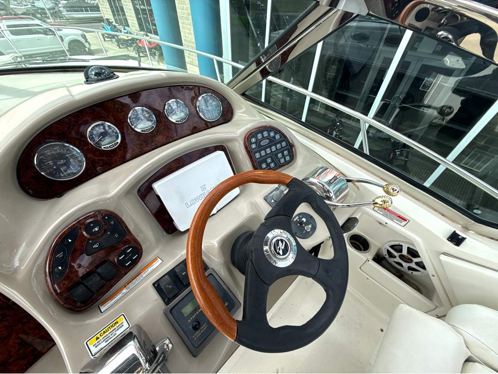 2006 Sea Ray 320 Sundancer - Image 26