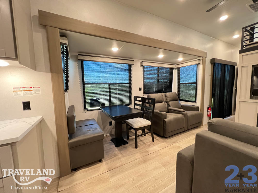 2027 Jayco Jay Flight Bungalow 404LOFT - Image 14