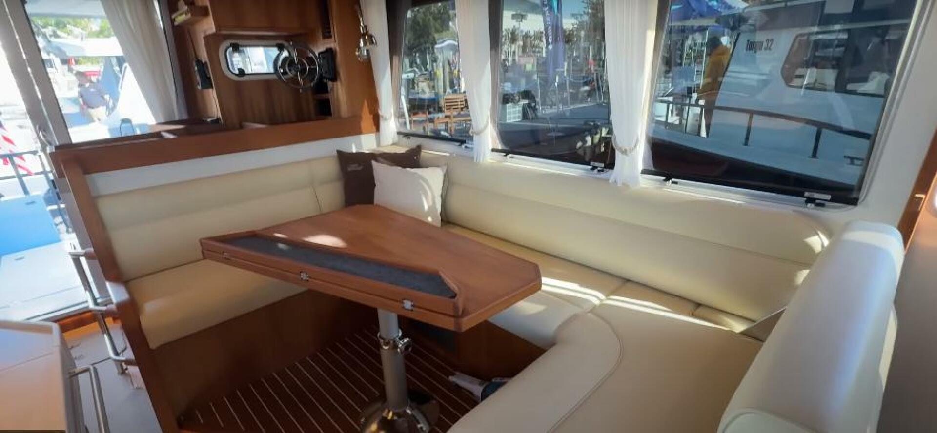 2025 Targa 37 Flybridge - Image 40
