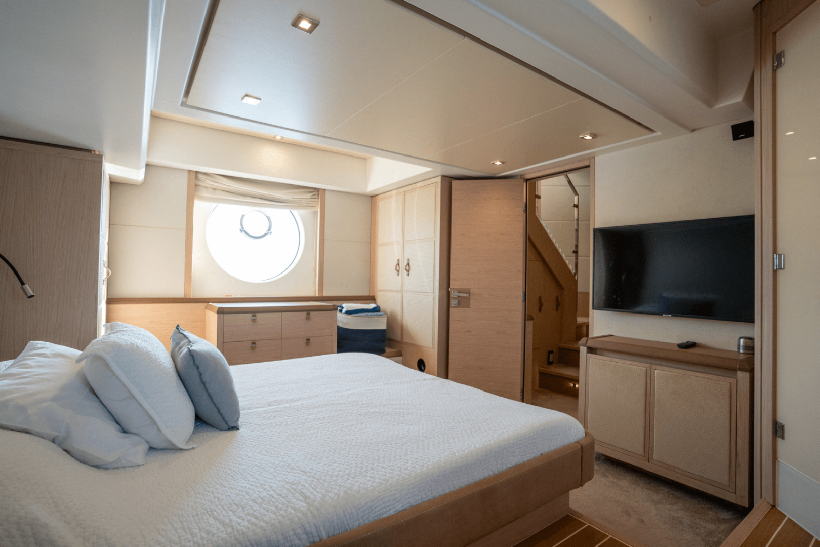 2019 Monte Carlo Yachts MC6 - Image 45