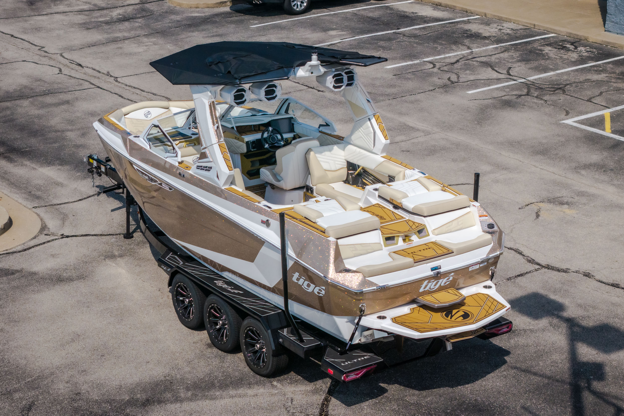 2027 Tigé Ultré 23ZX - Image 10