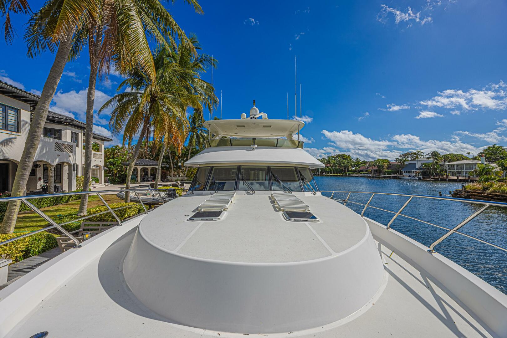 2010 Ocean Alexander 74 Motoryacht - Image 11