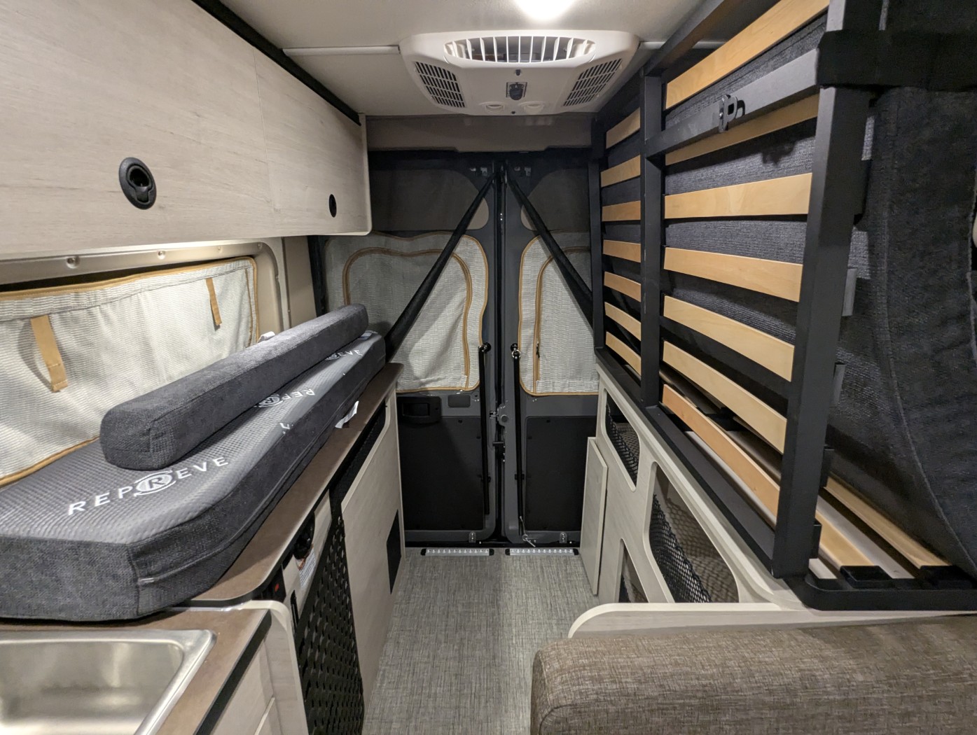 2027 Winnebago Solis Pocket 36A - Image 20