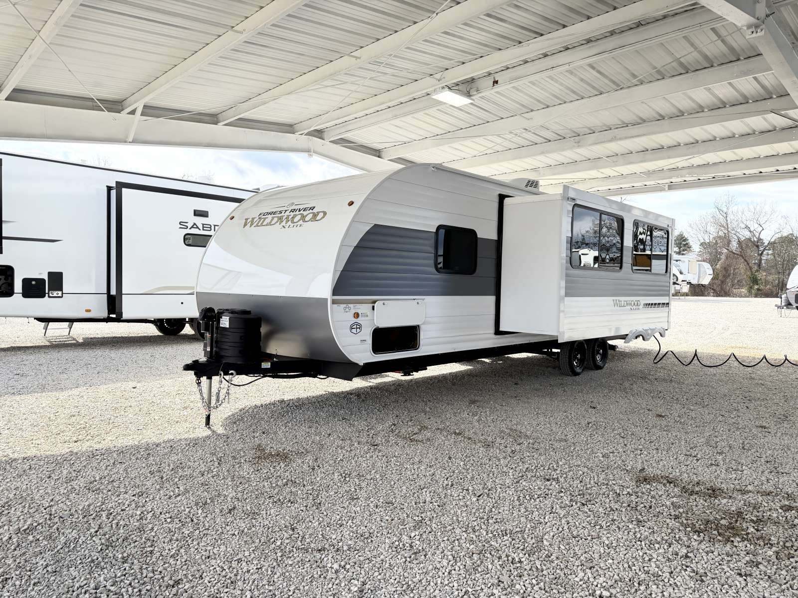 2026 Forest River Wildwood X-Lite 273QBXL - Image 3