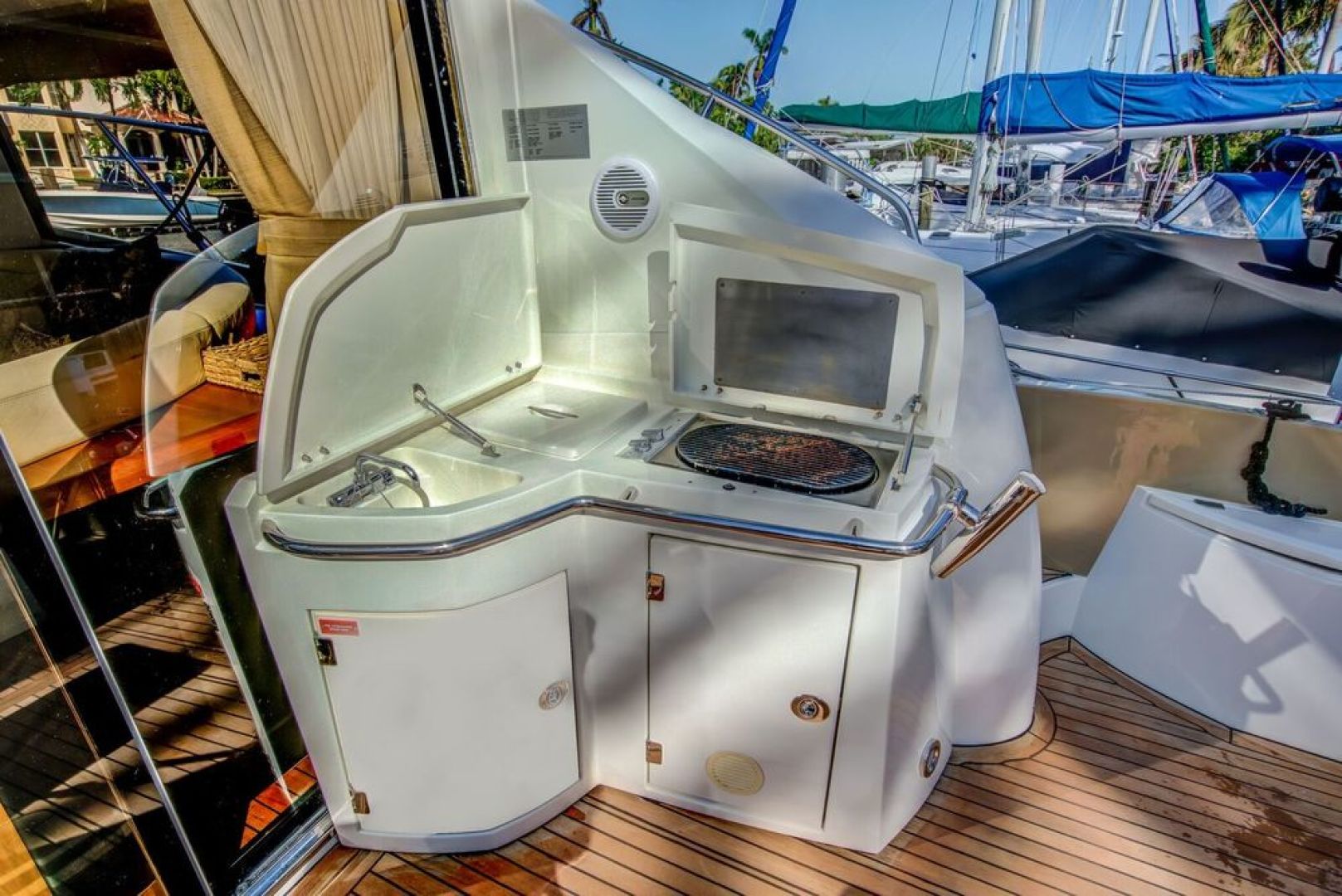 2010 Sunseeker Predator - Image 9