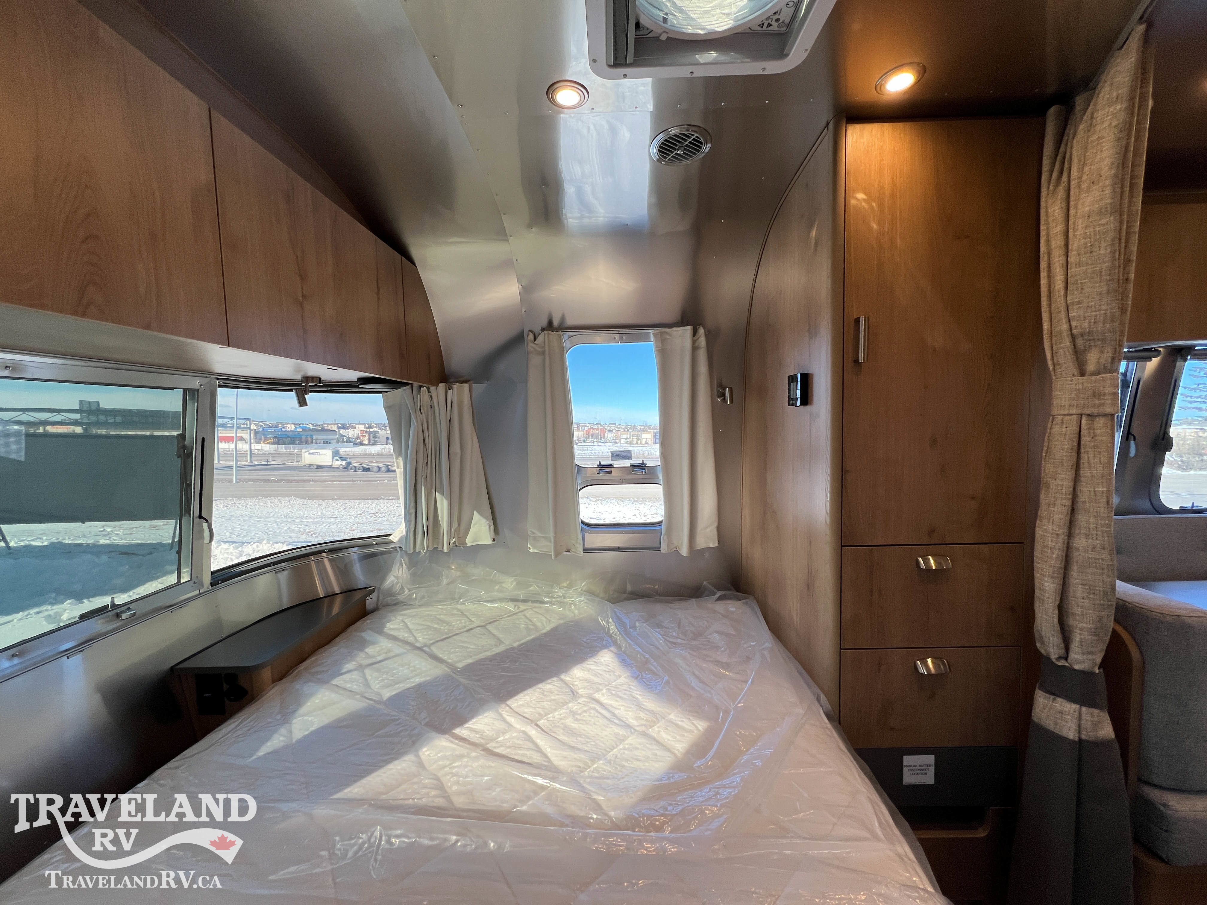 2026 Airstream Trade Wind 23FBQ - Image 20
