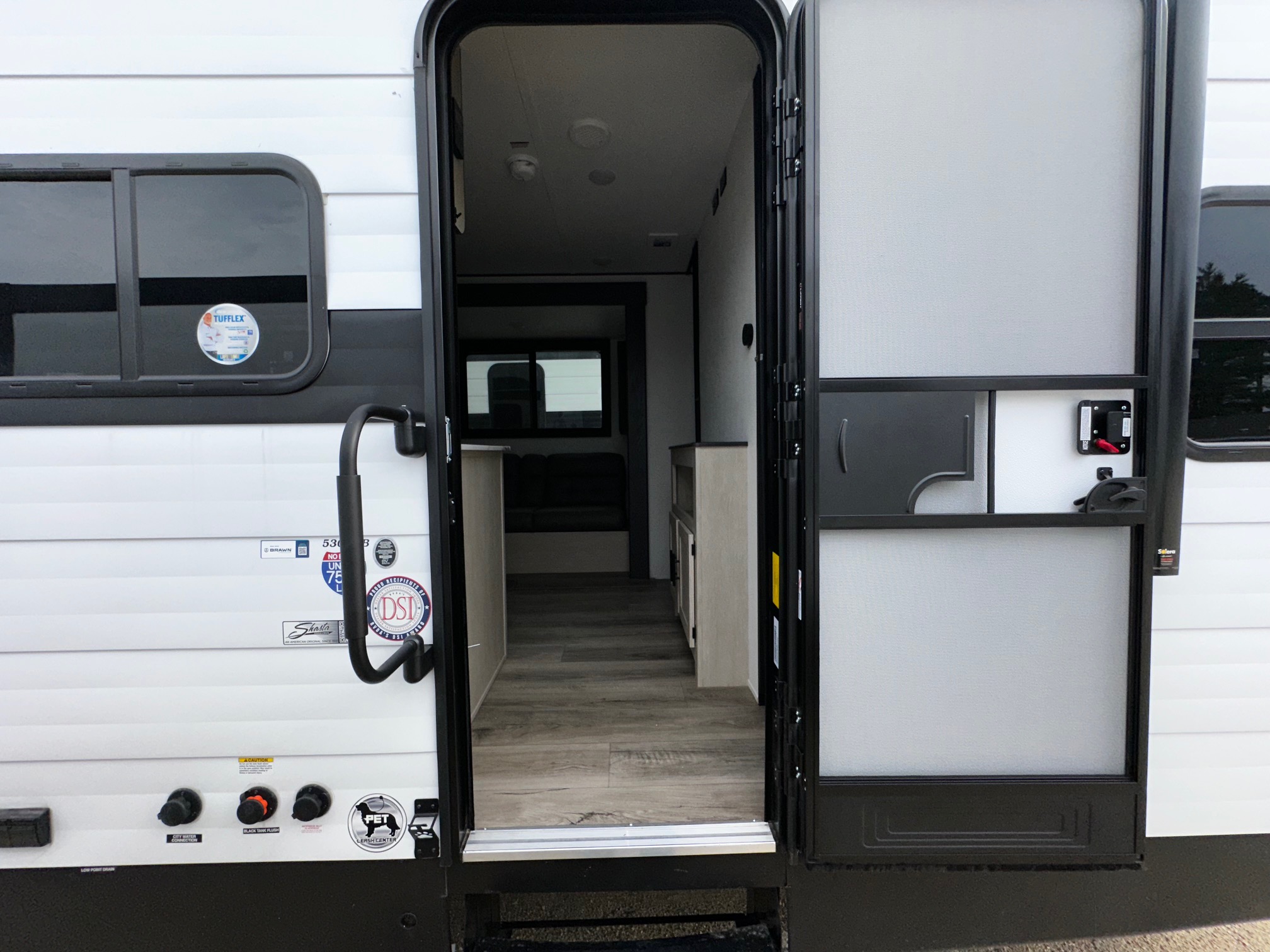 2026 Coachmen Shasta I-5 530BQB - Image 4