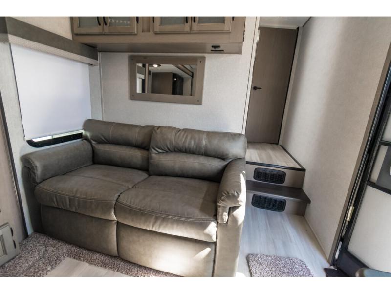 2022 Coachmen Chaparral Lite 274BH - Image 11