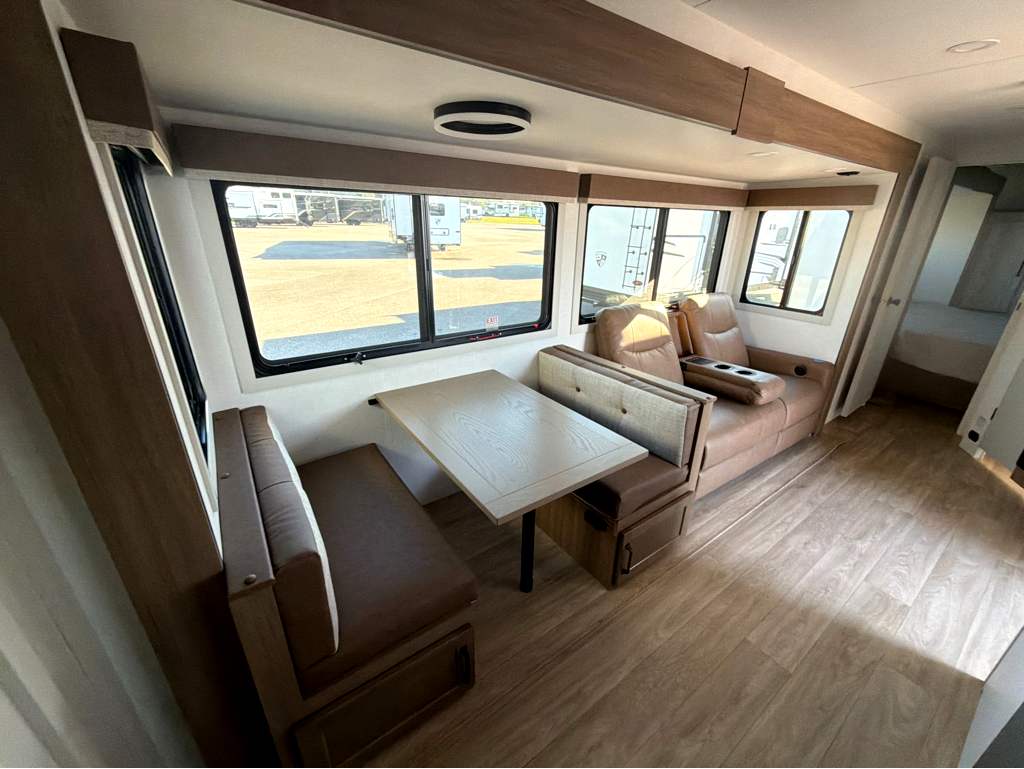 2027 VENTURE RV SPORTTREK 343VBH - Image 19
