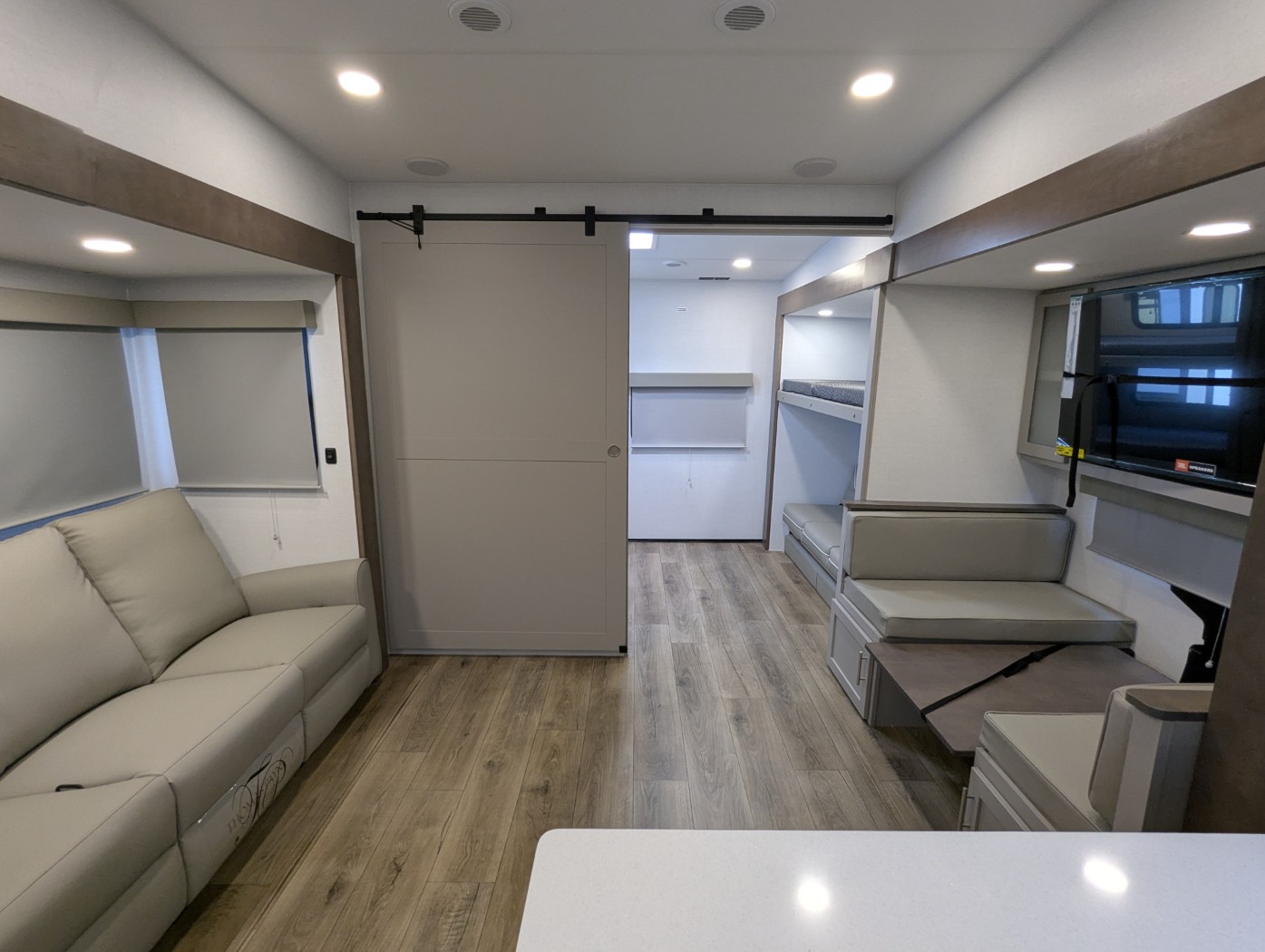 2026 Alliance RV Avenue 30BH - Image 20