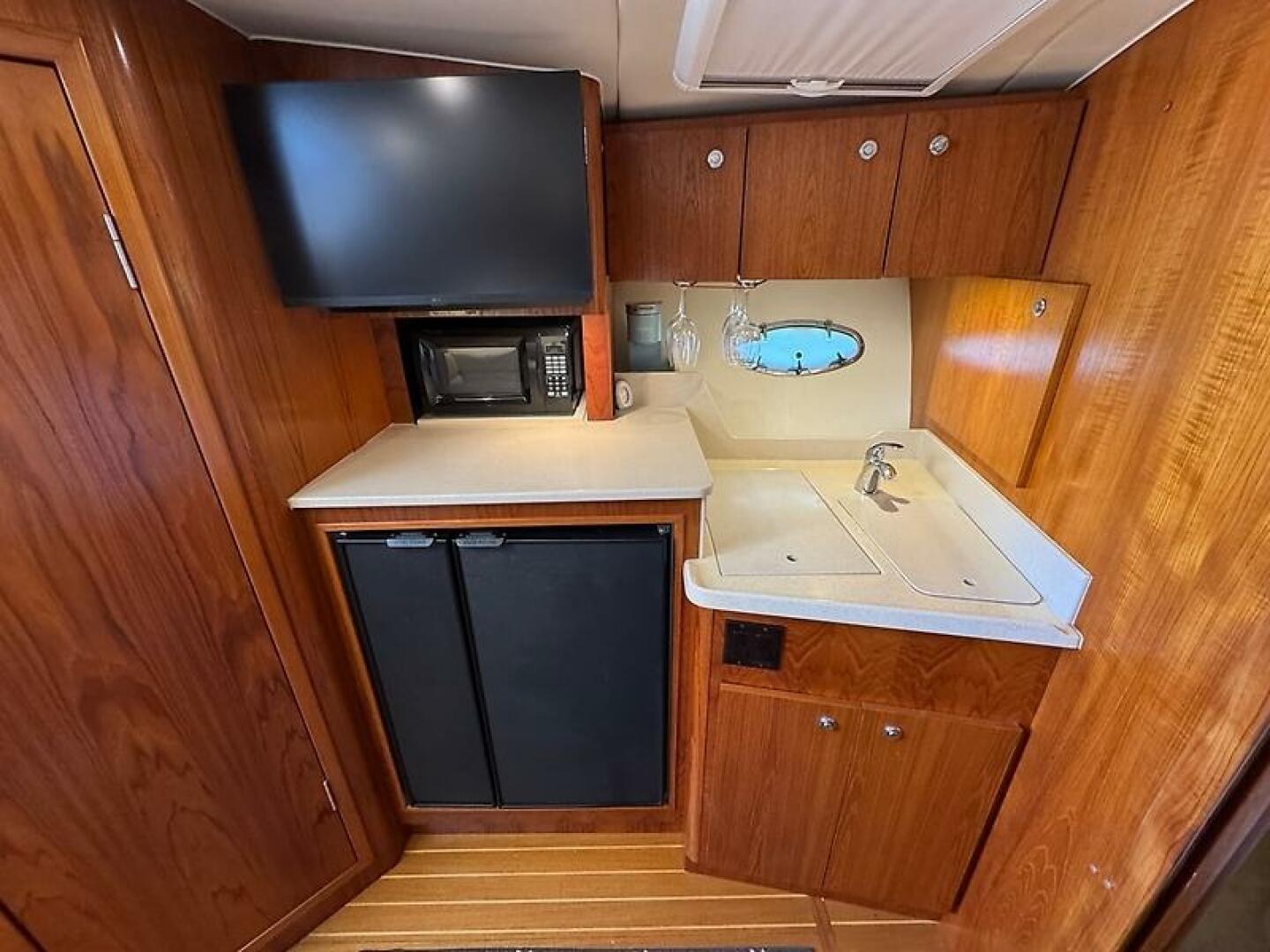 2000 Tiara Yachts 3500 Open - Image 28