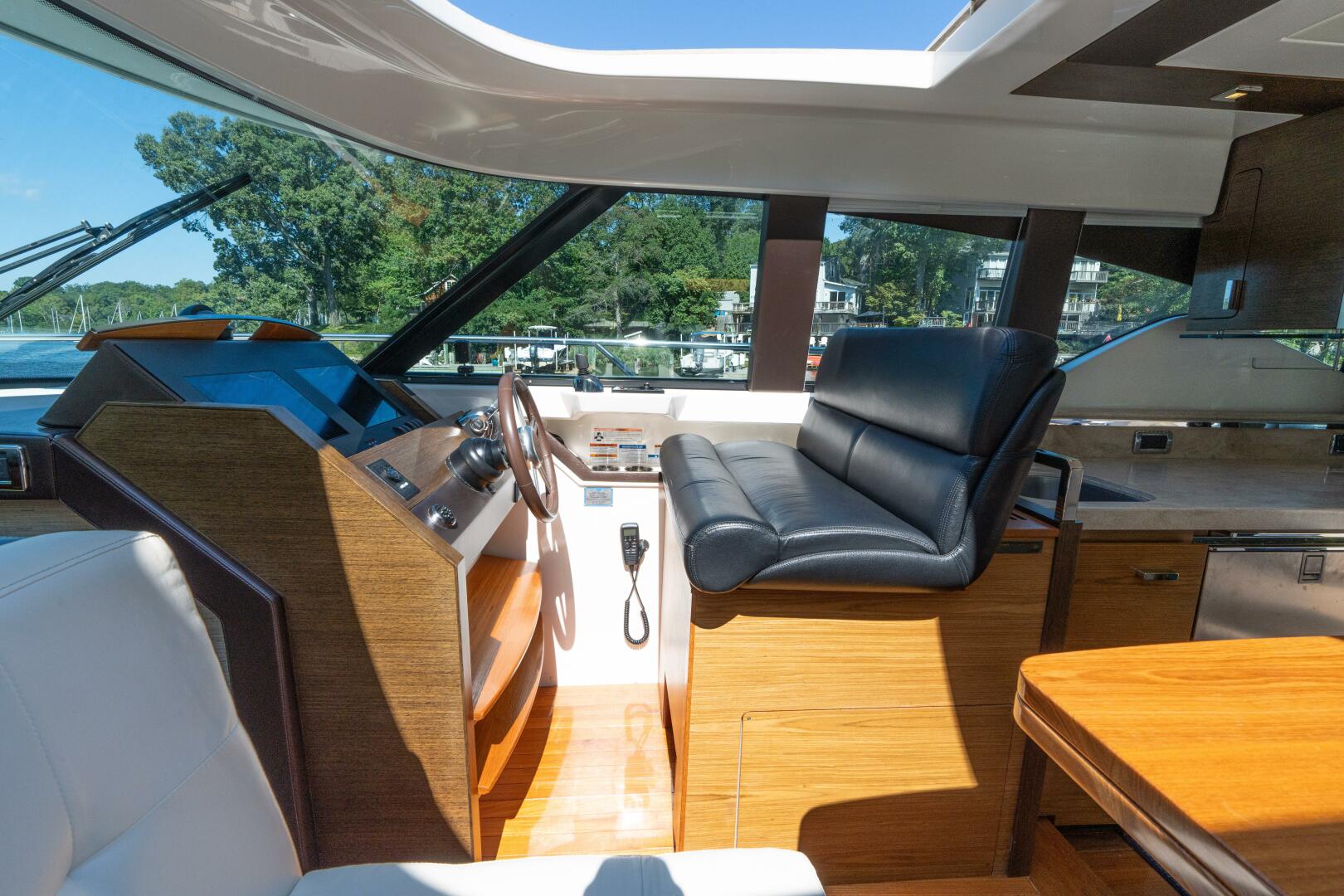 2015 Tiara Yachts 44 Coupe - Image 13
