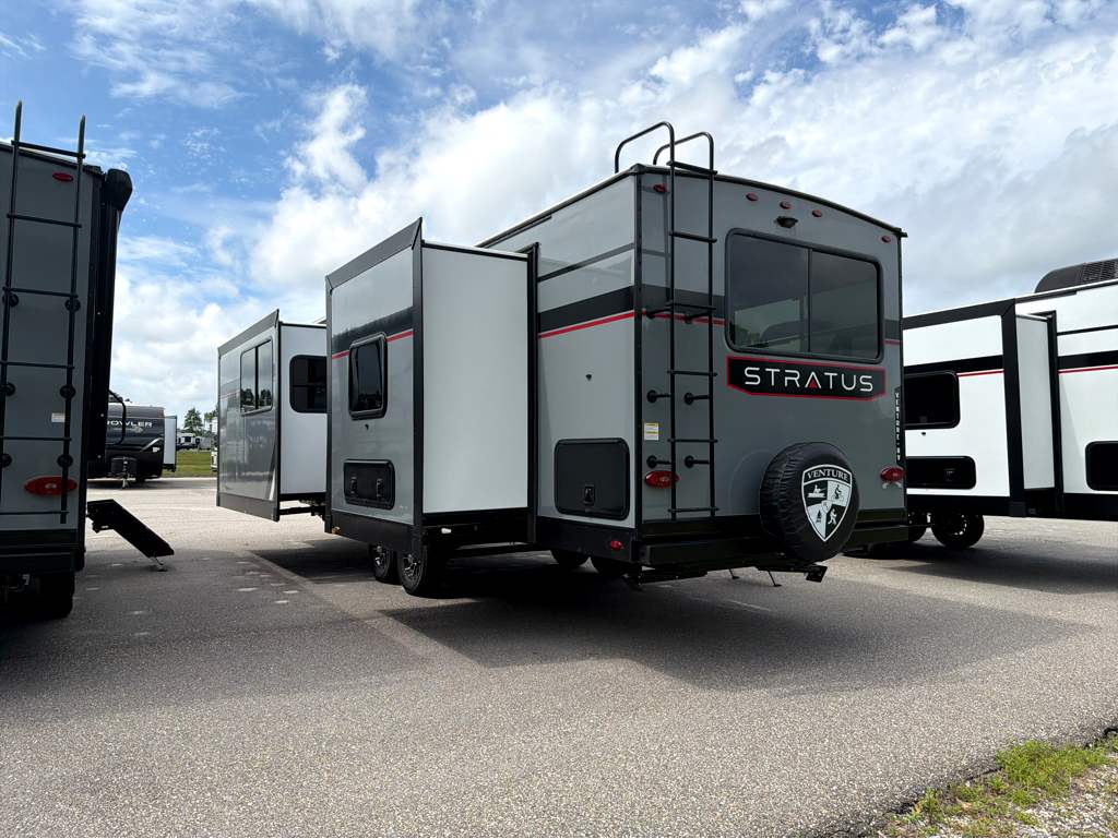2026 VENTURE RV STRATUS 262VFK - Image 3