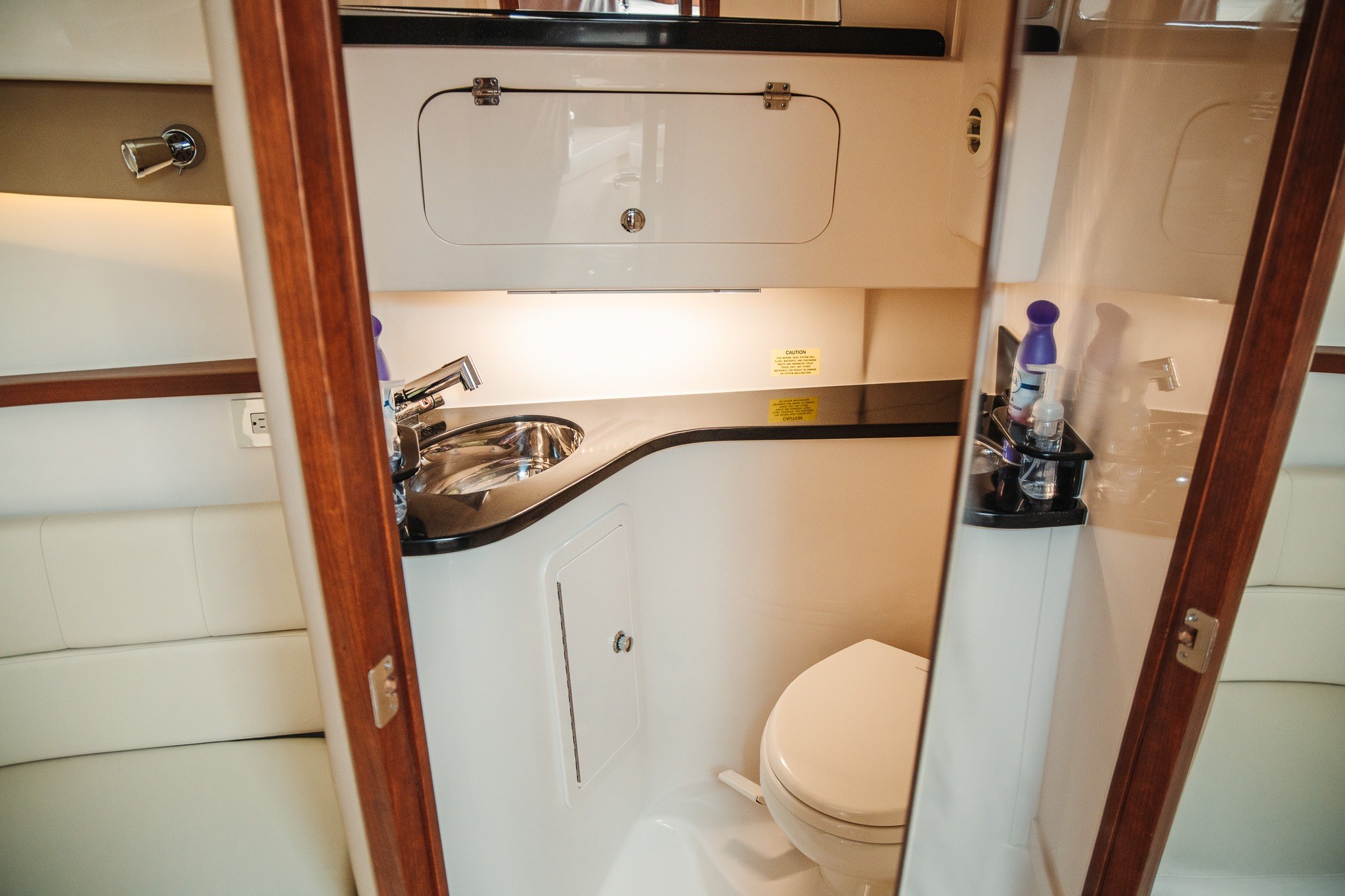 2020 Grady-White Express 330 - Image 42