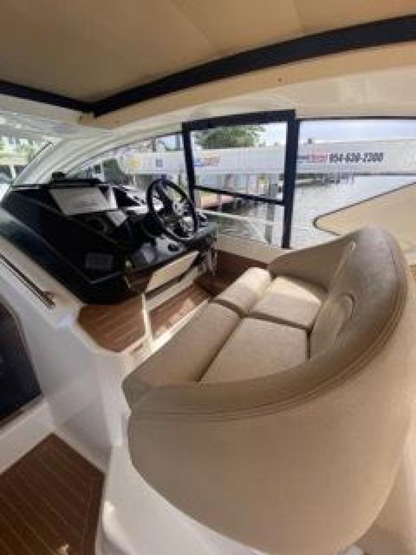 2013 Cranchi M44 HT - Image 5
