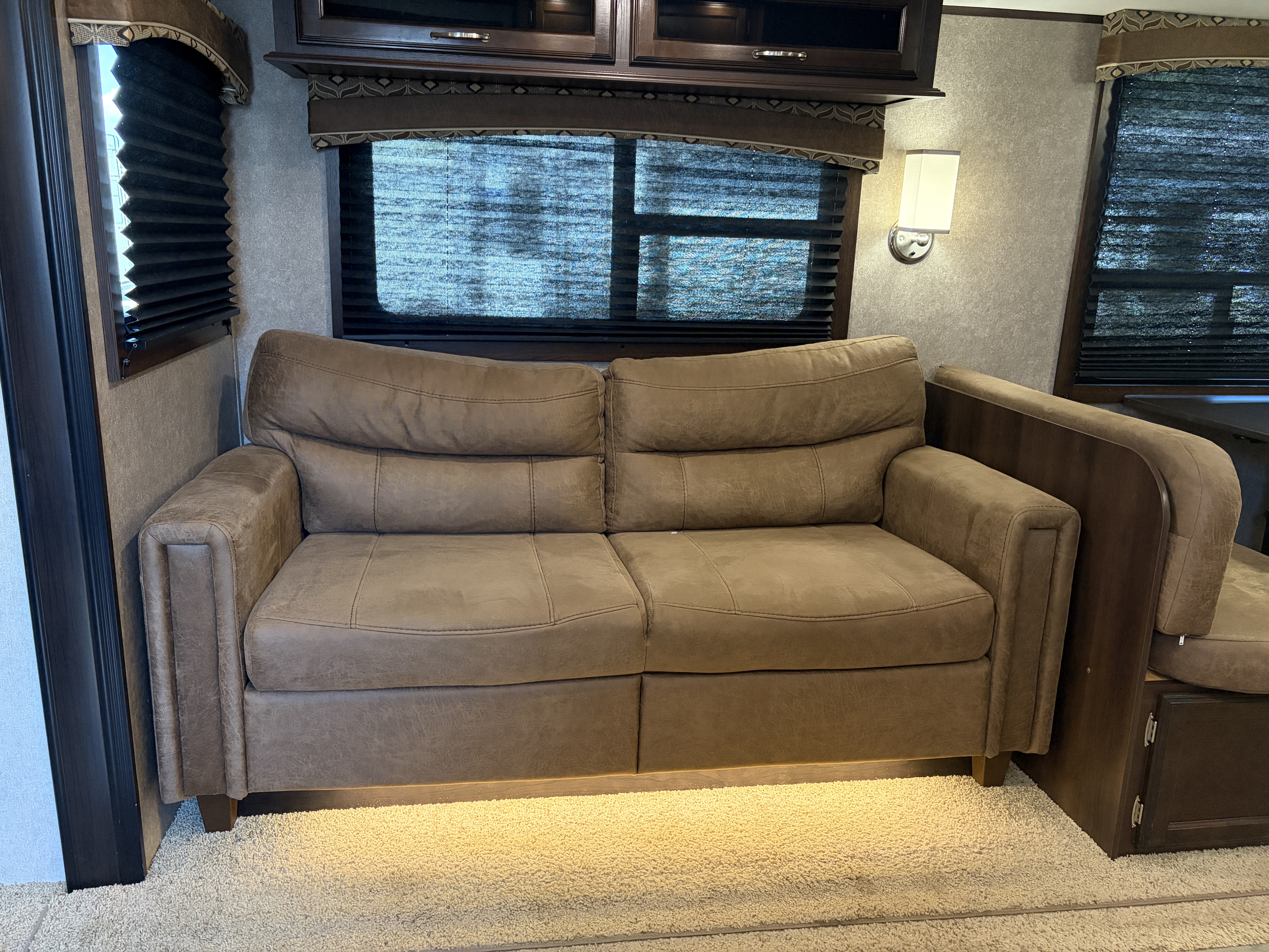 2018 Jayco Jay Flight 28RLS - Image 2
