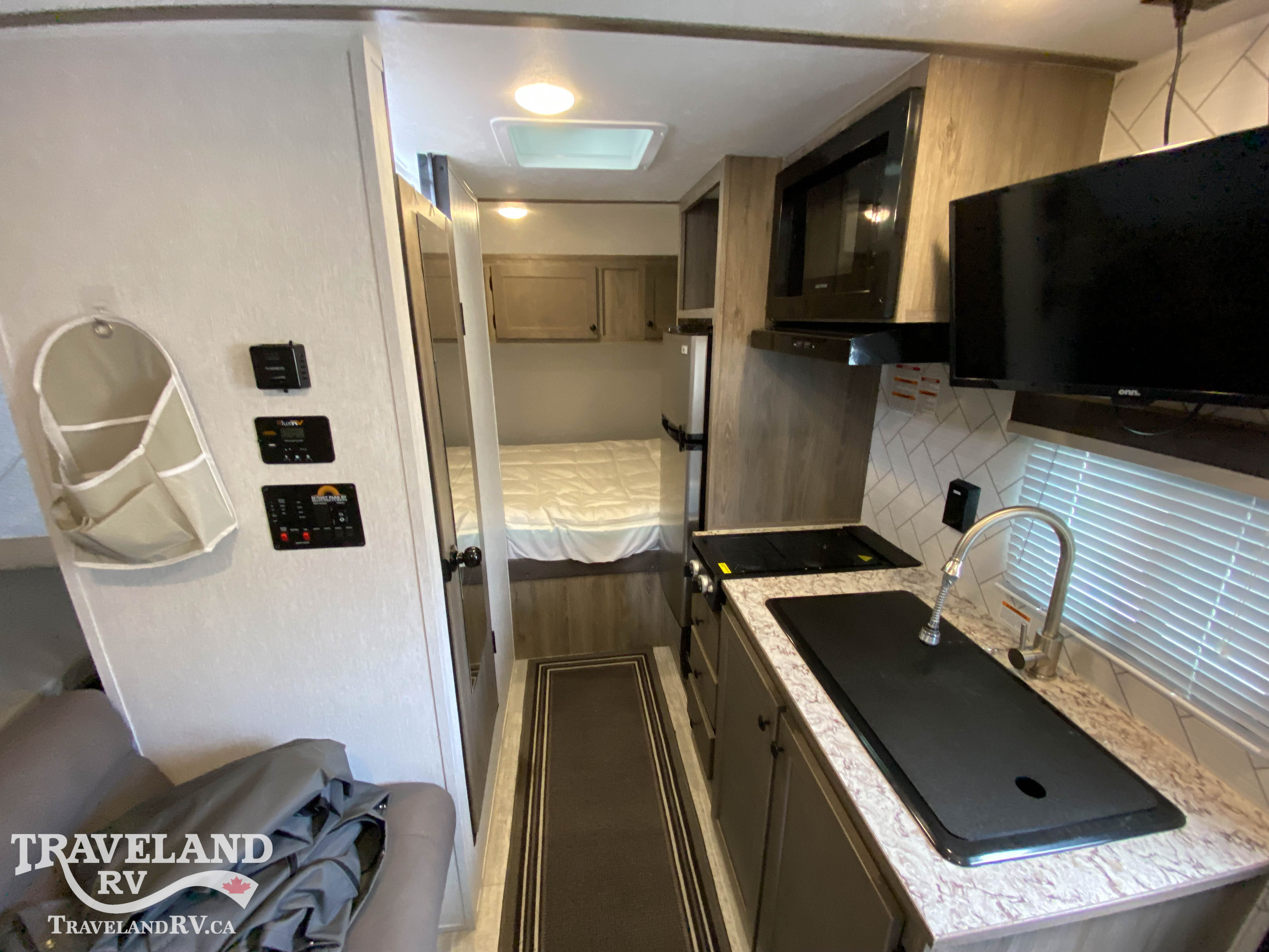2025 SUNSET PARK RV SUN LITE 15MBX - Image 8