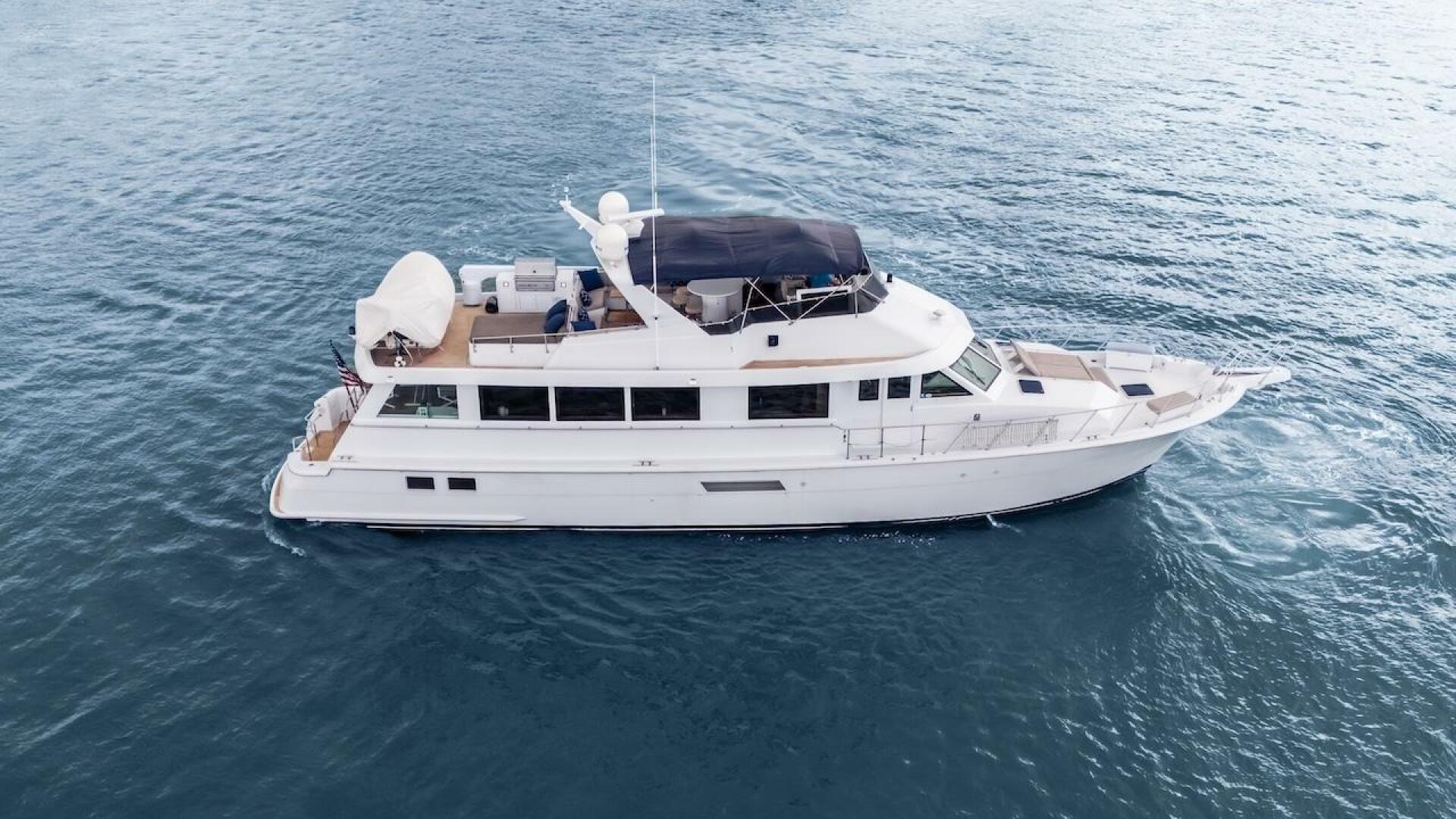 1998 Hatteras Sport Deck - Image 3