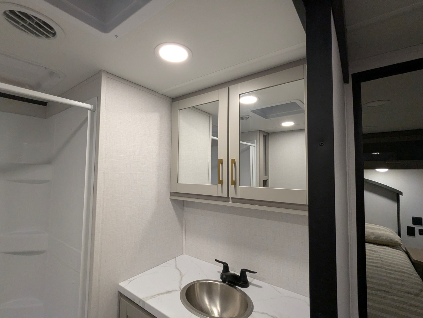 2027 Forest River Stealth 3300 - Image 19