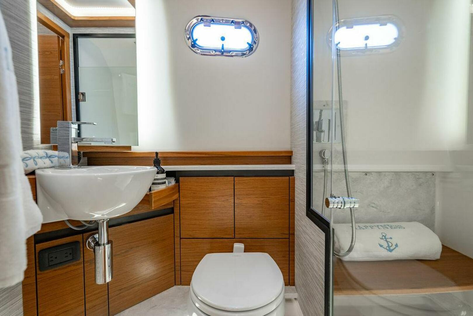 2025 Tiara Yachts 48 LS - Image 47