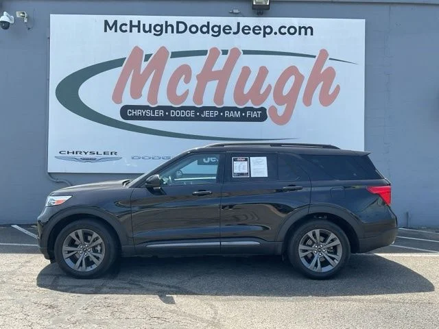 2023 Ford Explorer Utility 4D XLT 4WD - Image 8