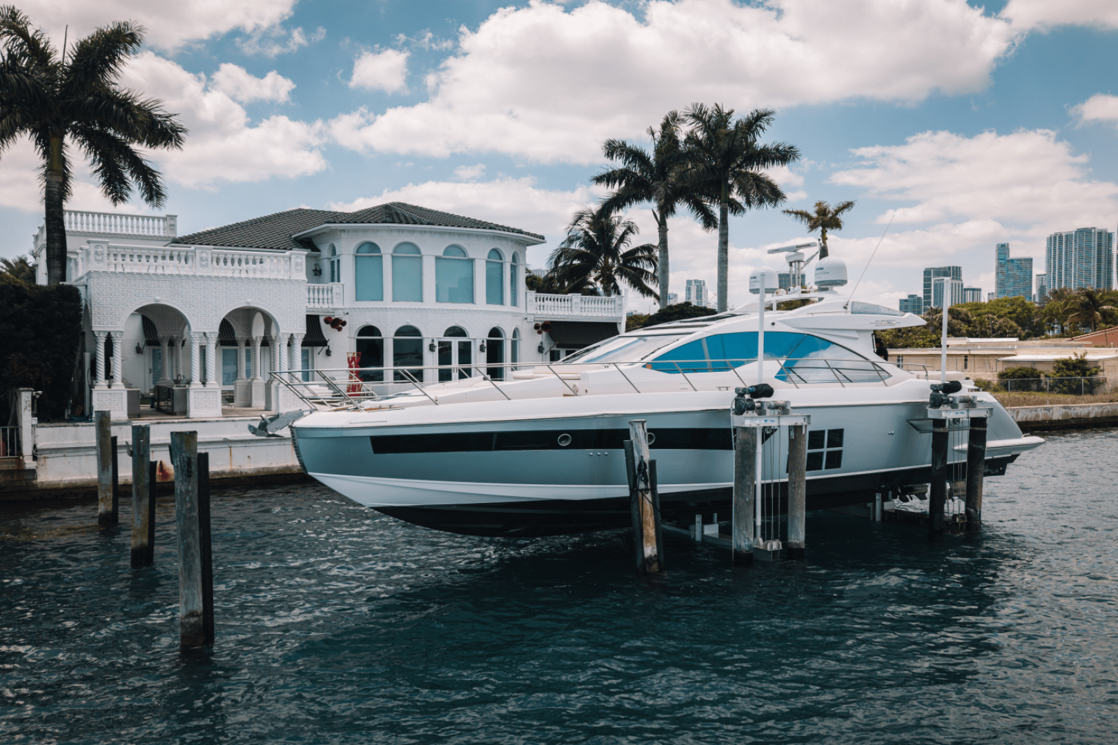 2017 Azimut 55S - Image 17