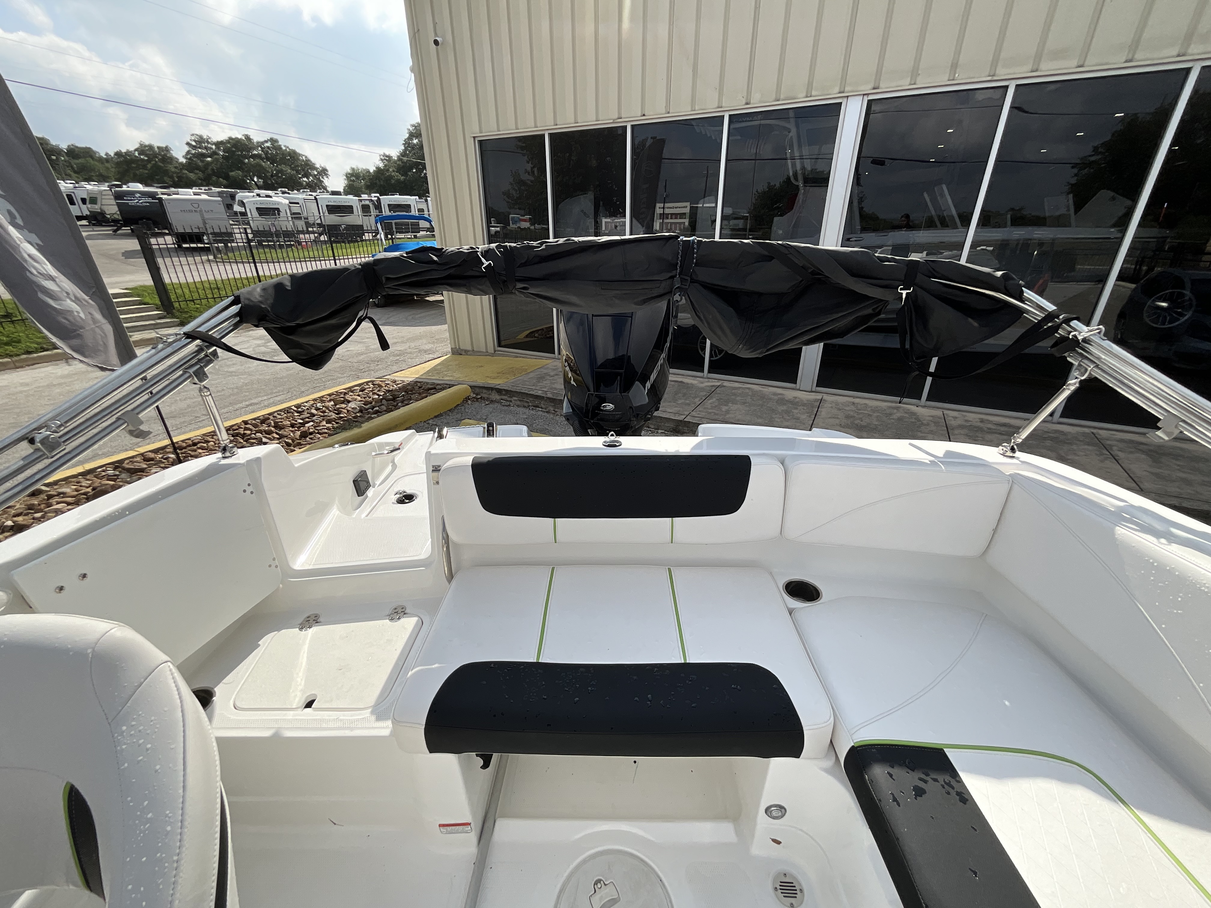2023 TRACKER 2023 2150FS - Image 7