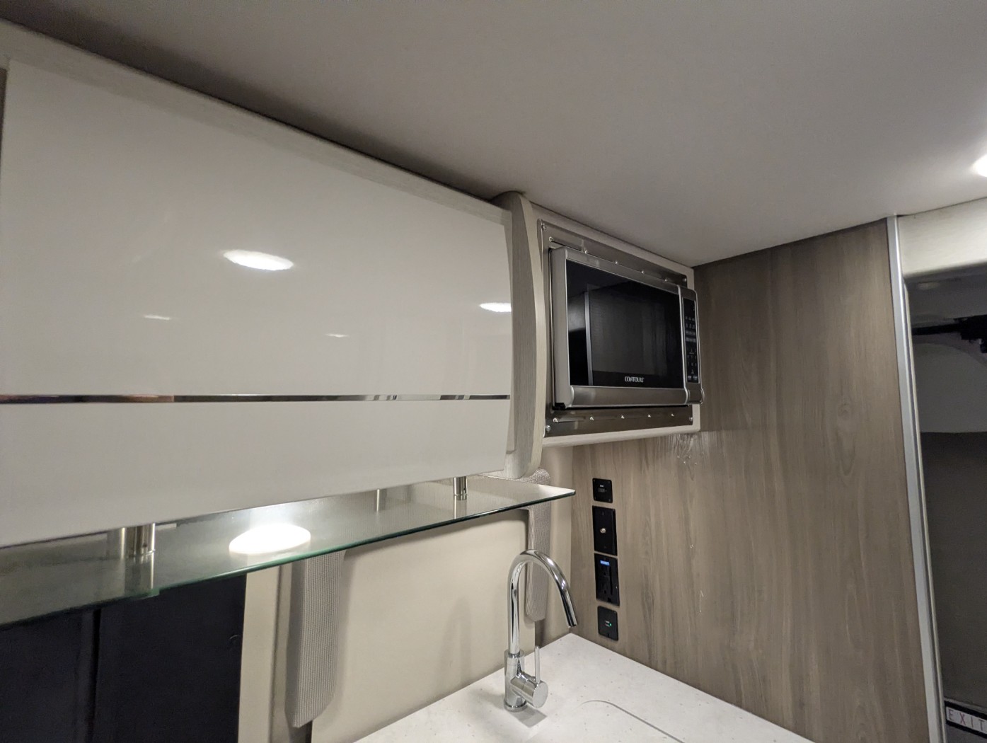 2024 Thor Motor Coach Rize 18M - Image 29