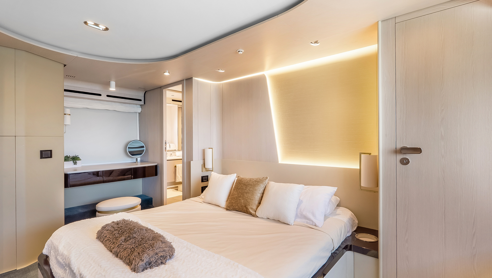 2025 Azimut 78 FLY - Image 20